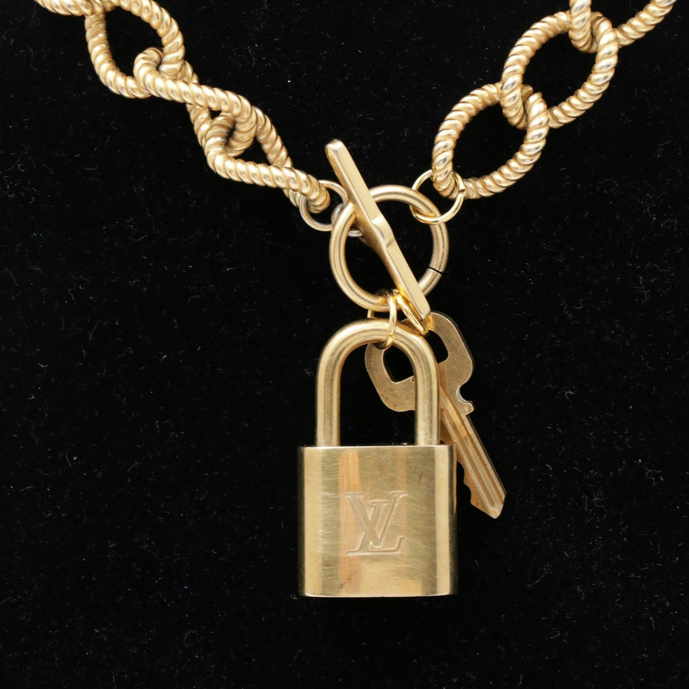 Louis Vuitton Brass Lock and Key on Chain Necklace | EBTH