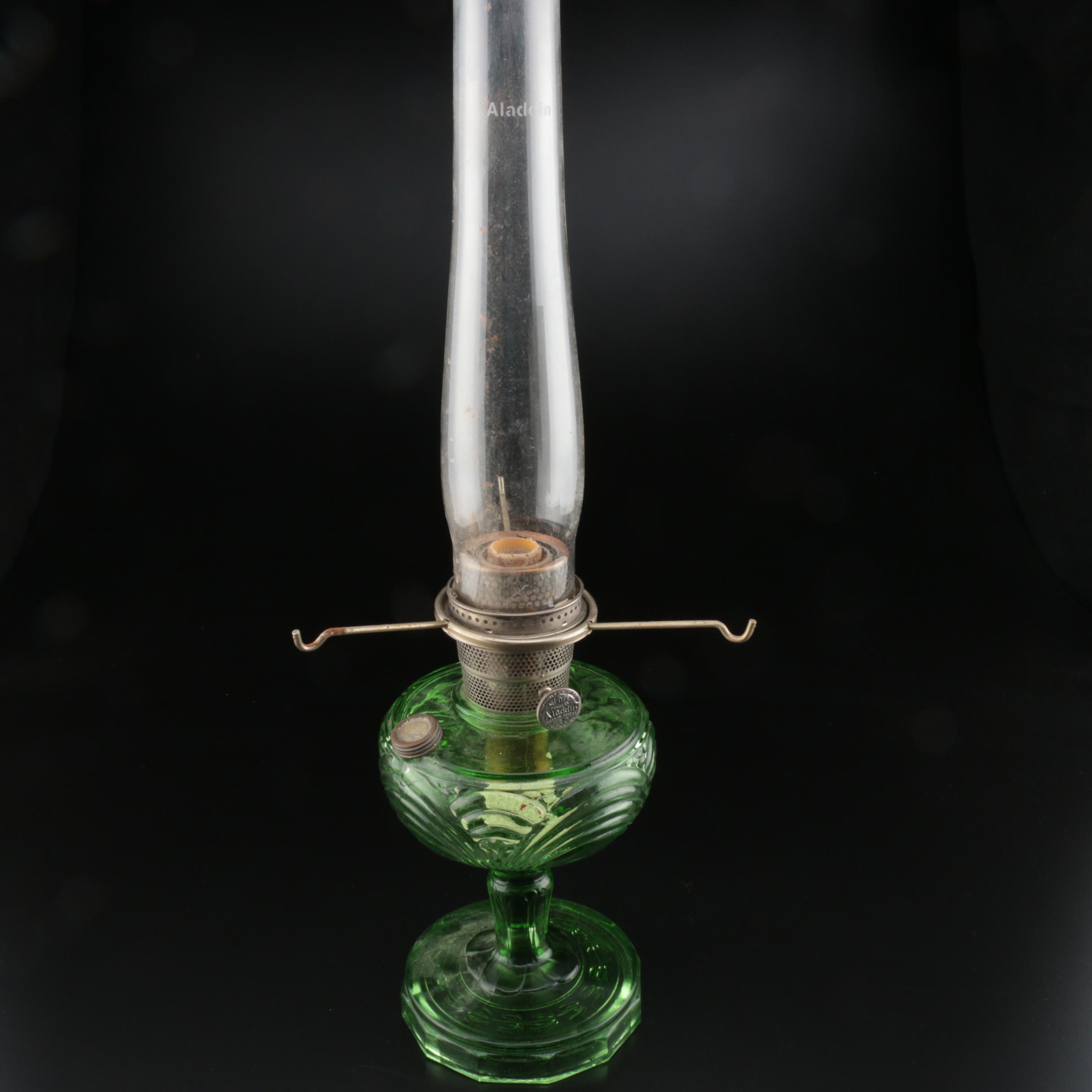 Aladdin Model B "Washington Drape" Green Glass Kerosene Lamp With Shade ...