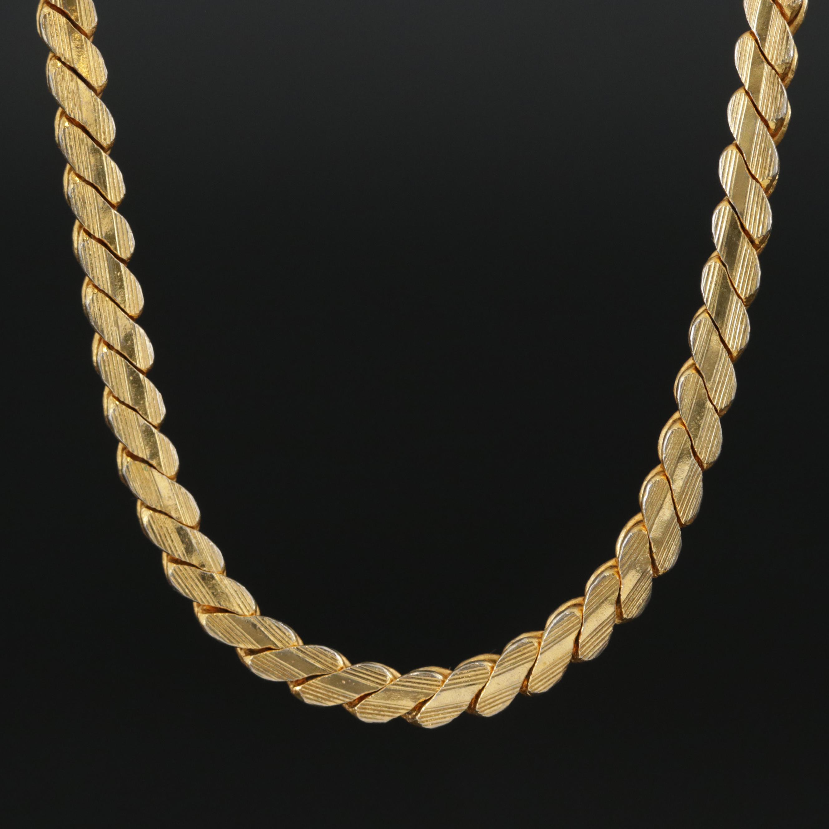 Textured Serpentine Style Chain Necklace EBTH