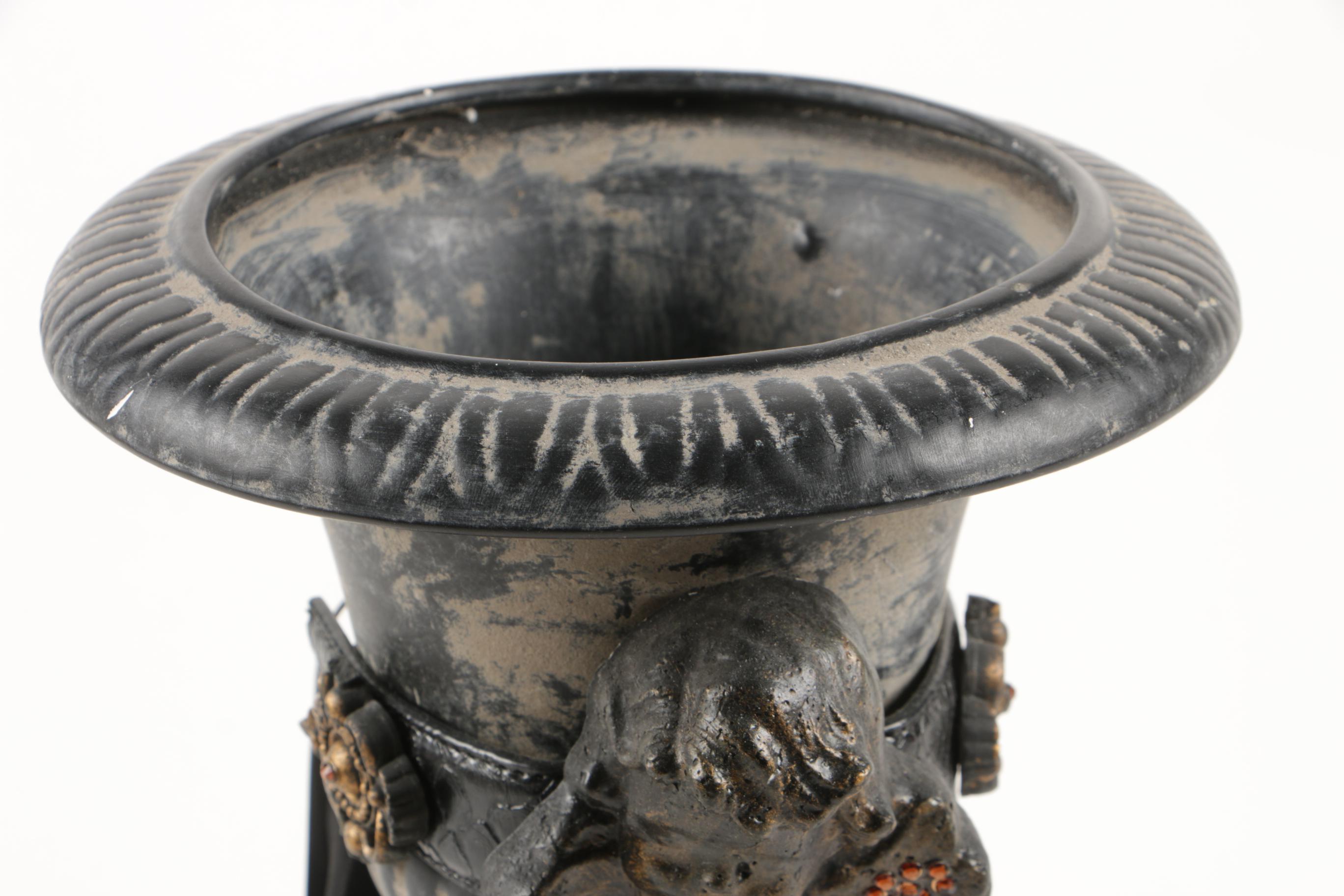 Small Decorative Resin Urn Shaped Garden Planter EBTH