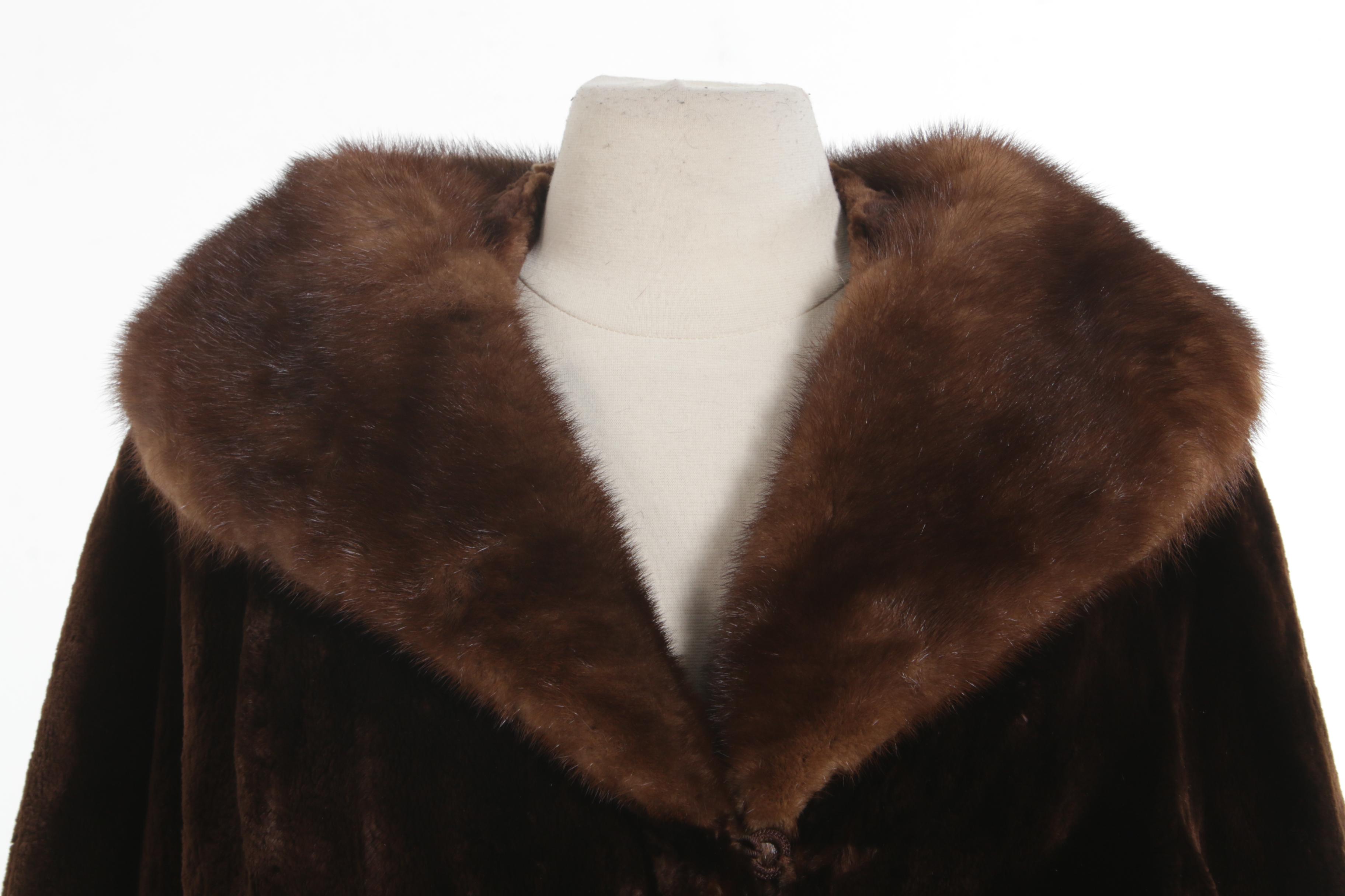 Sheared Beaver Fur Coat with Mahogany Mink Fur Shawl Collar, Mid20th