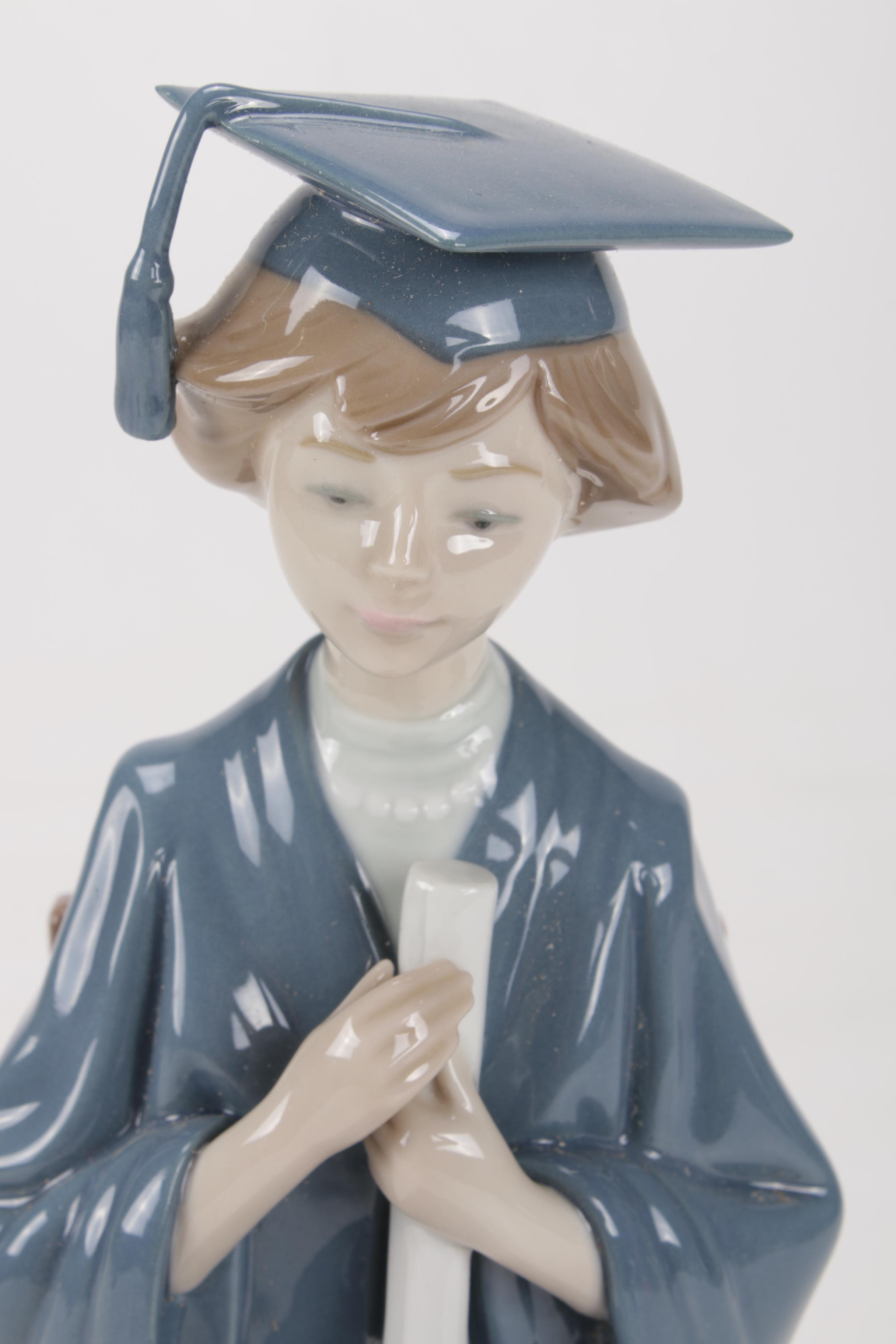 Lladró "Girl Graduate" Porcelain Figurine by Francisco Catalá EBTH