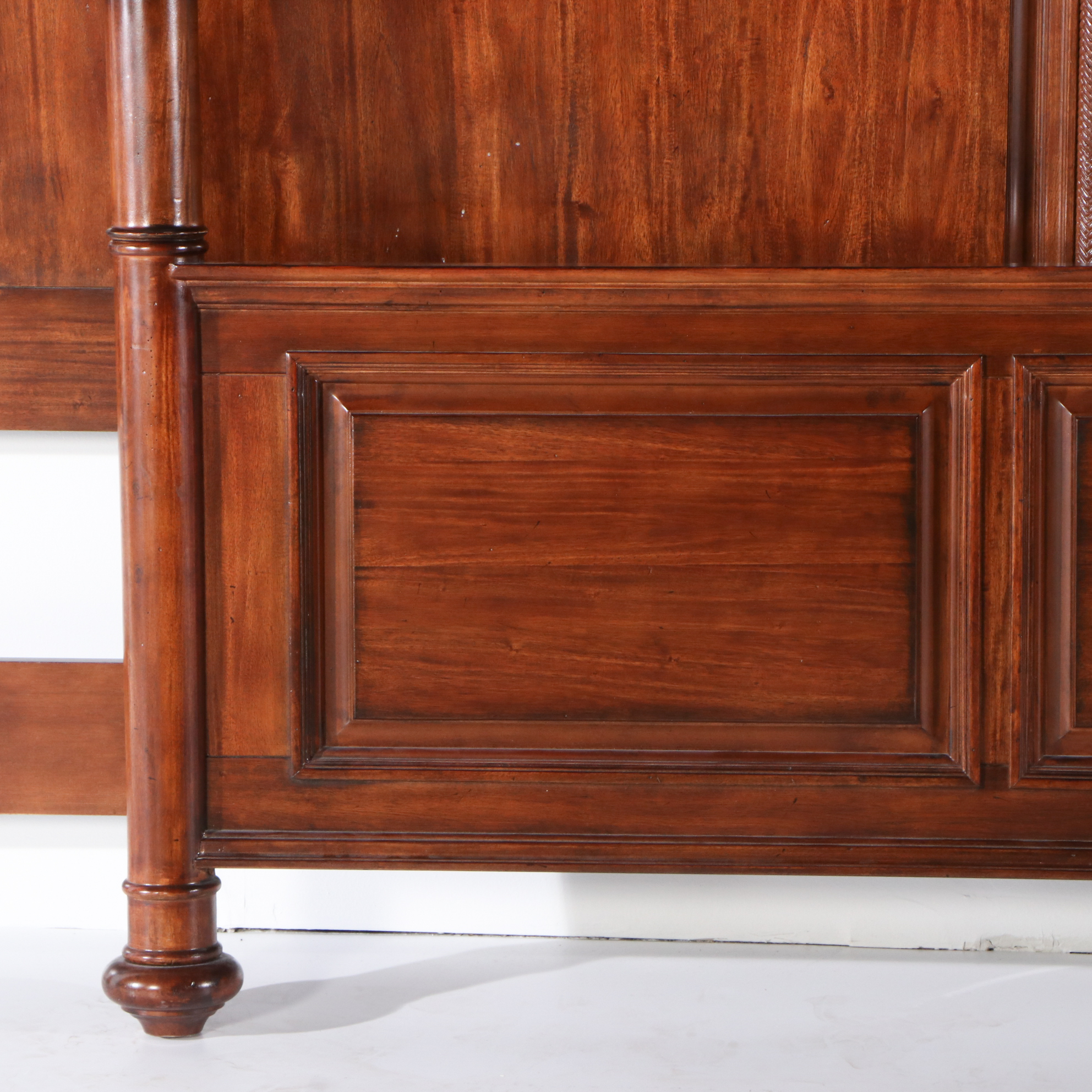 Cindy Crawford Home "Key West" Gmelina Wood and Faux Wicker Queen Size