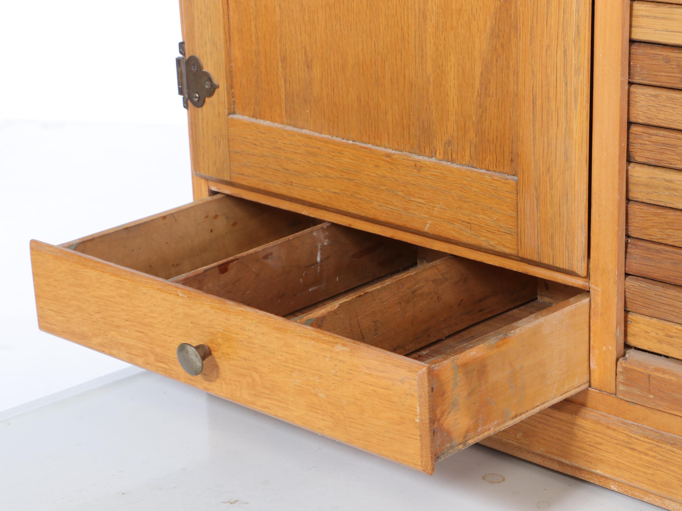 Boone Kitchen Company Oak HoosierStyle circa 1930 EBTH