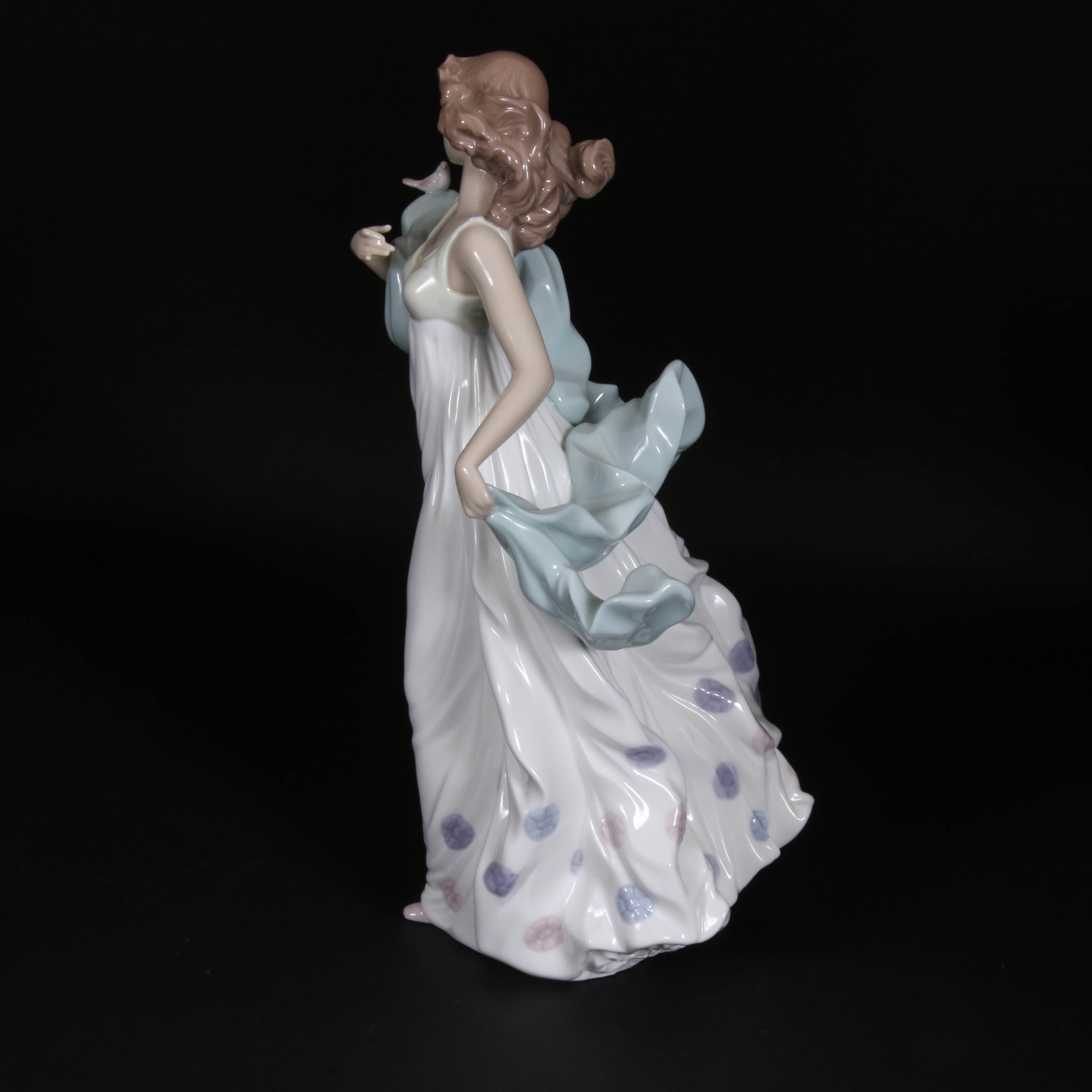 Lladró "Summer Serenade" Porcelain Figurine Designed by Regino Torrijos