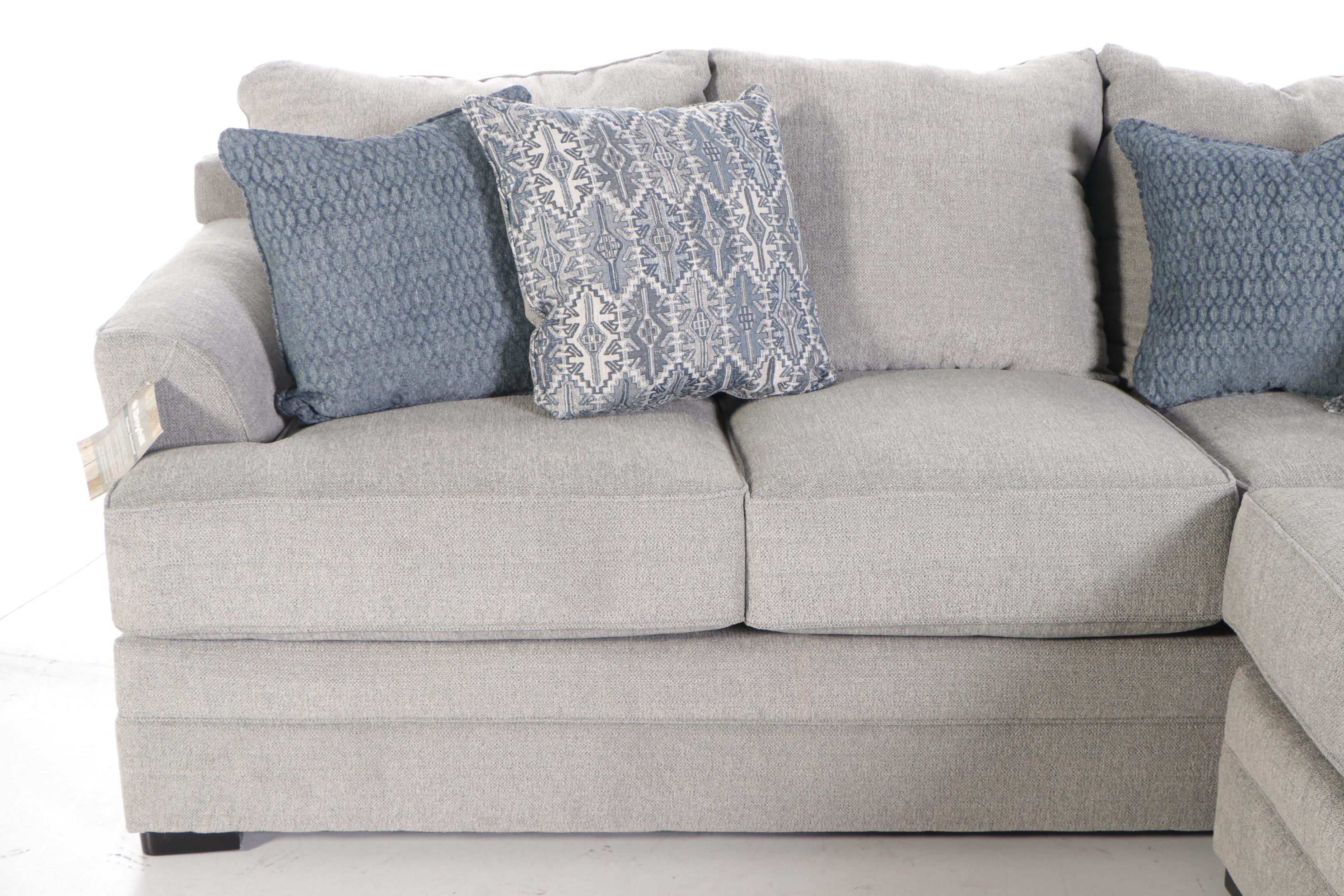 Broyhill "Naples" Upholstered Sectional Sofa EBTH
