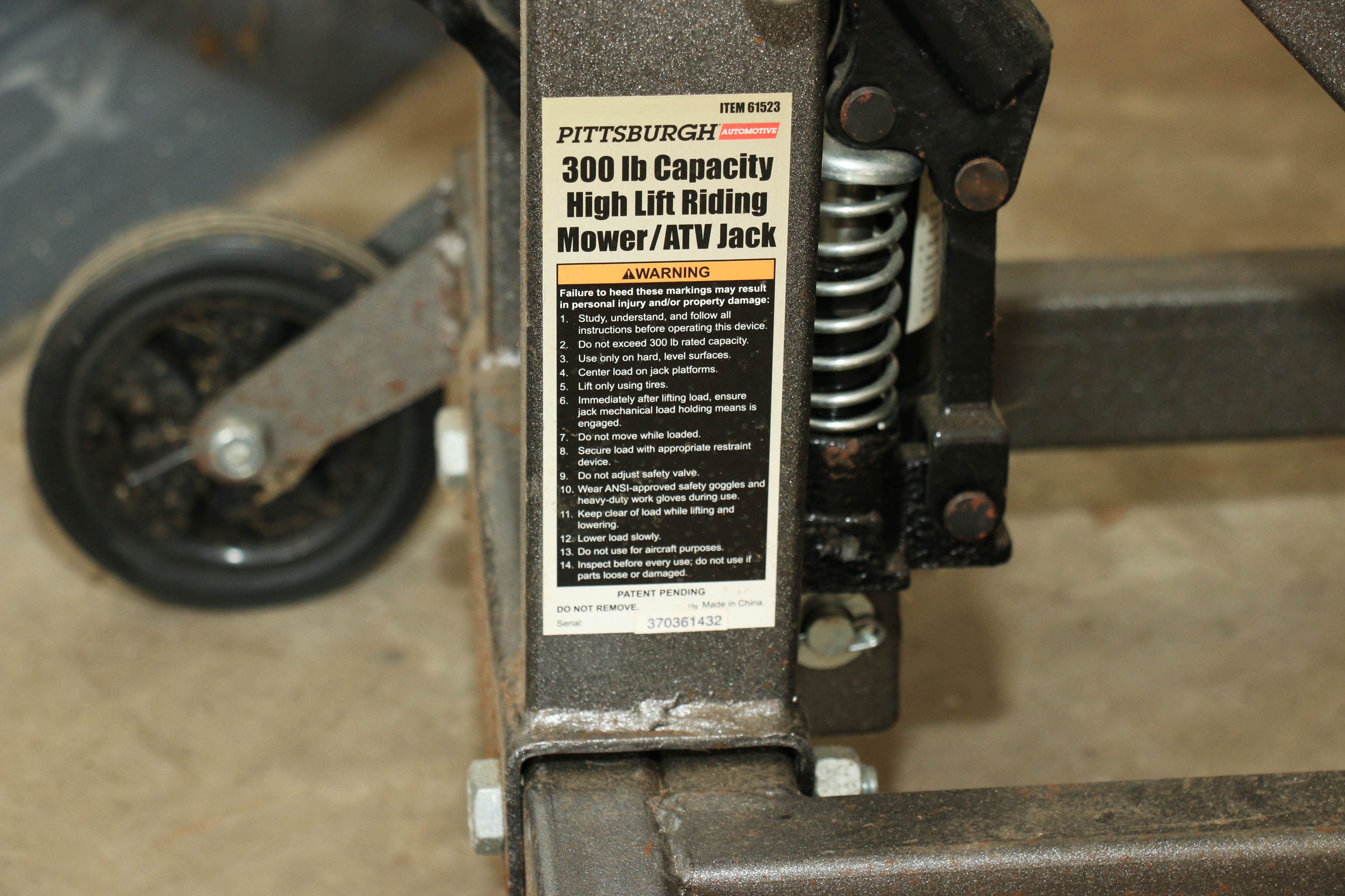 Pittsburgh 300 lb. Capacity High Lift Riding Mower/ATV Jack EBTH