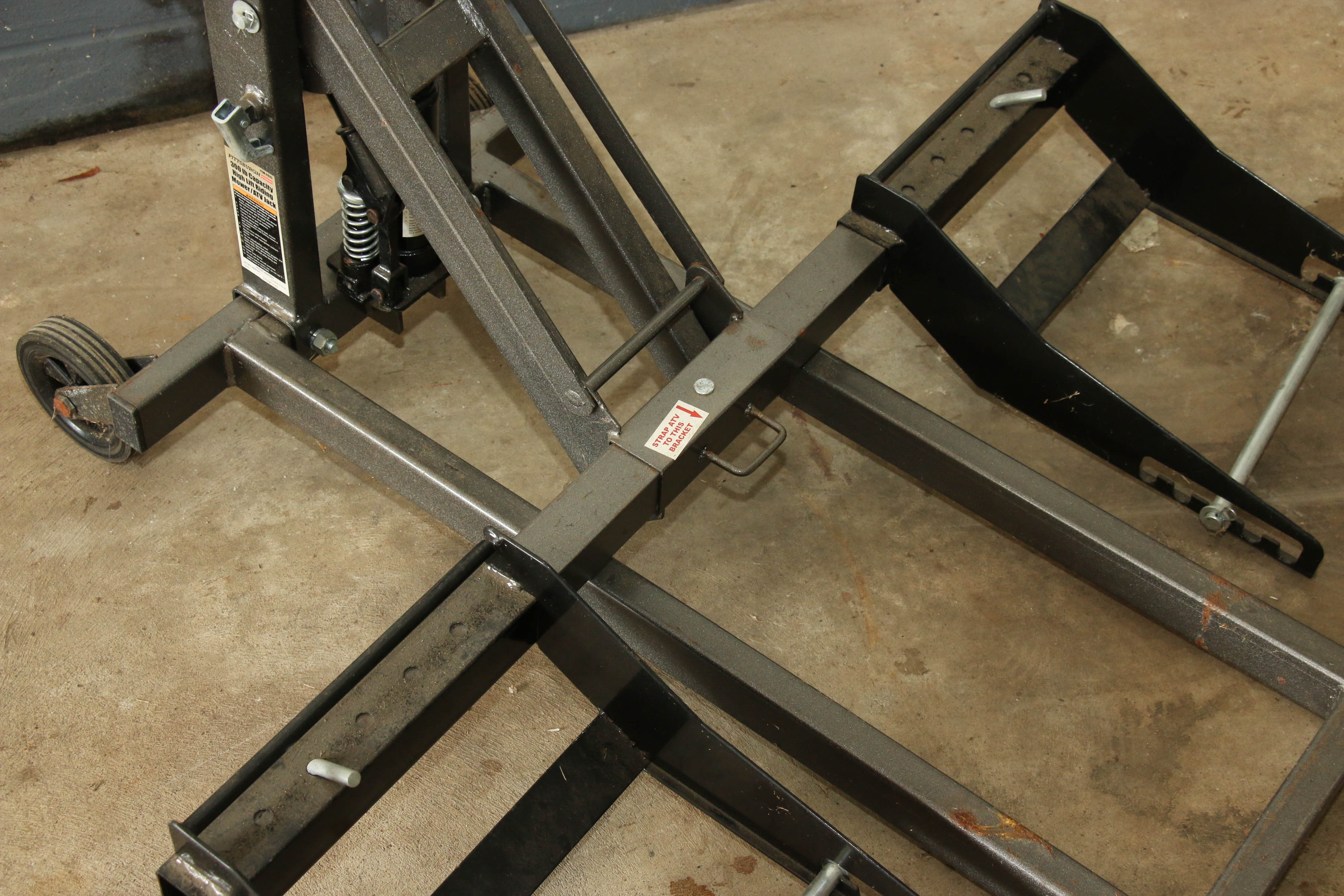 Pittsburgh 300 lb. Capacity High Lift Riding Mower/ATV Jack EBTH