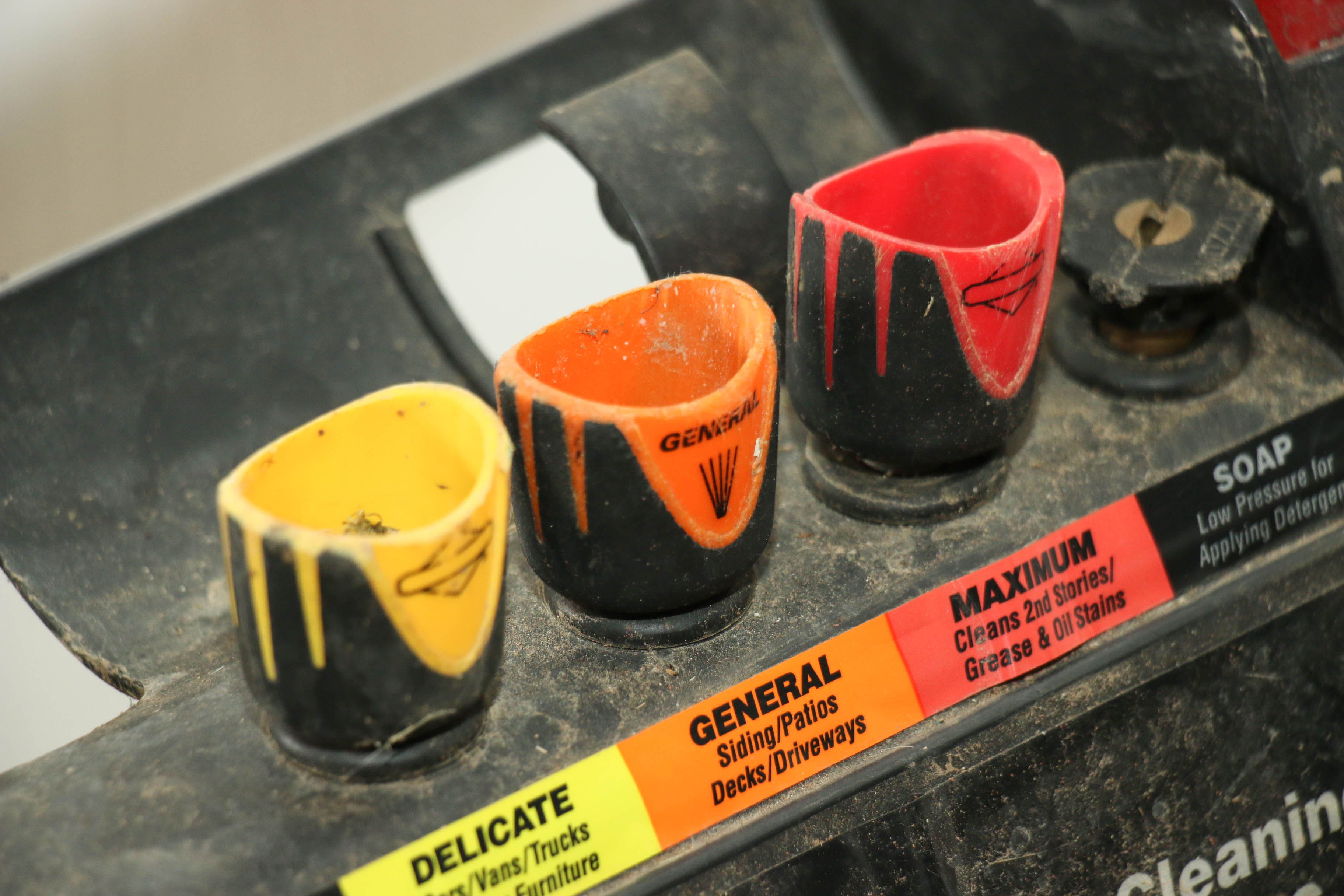 Craftsman 2900 psi Gas Pressure Washer with a Four Tank Cleaning System