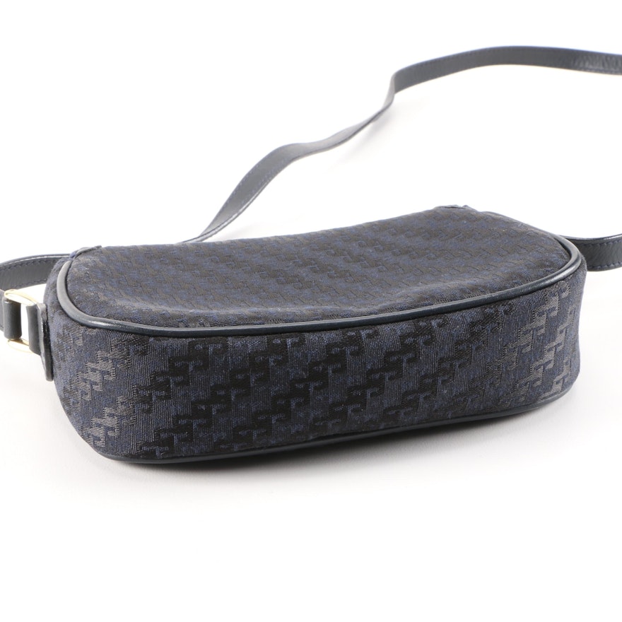 Gucci Crossbody Bag in Navy Blue Diagonal G Jacquard Canvas and Leather, Vintage | EBTH