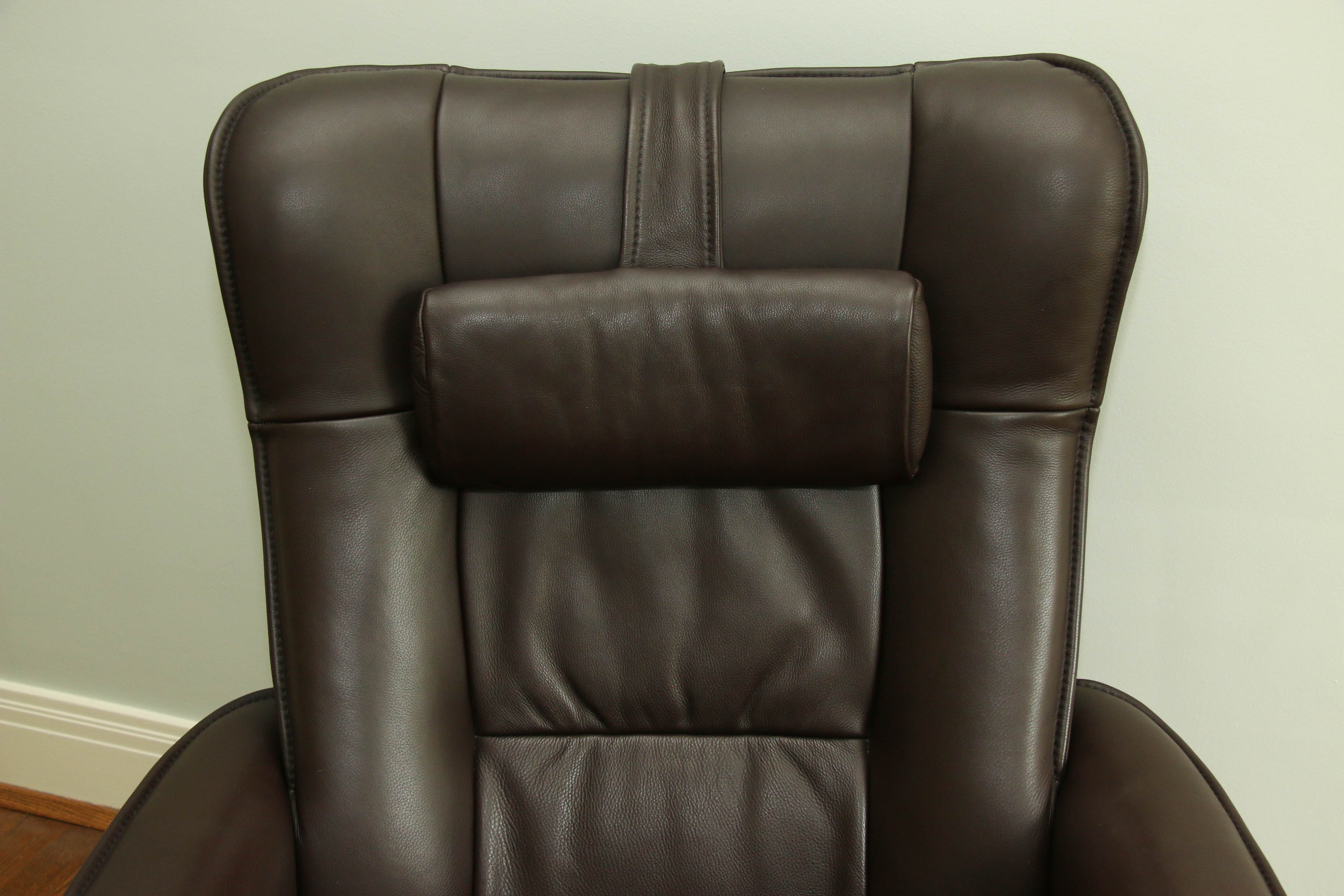 International Möbel Group Laminated Wood and Brown Leather Recliner