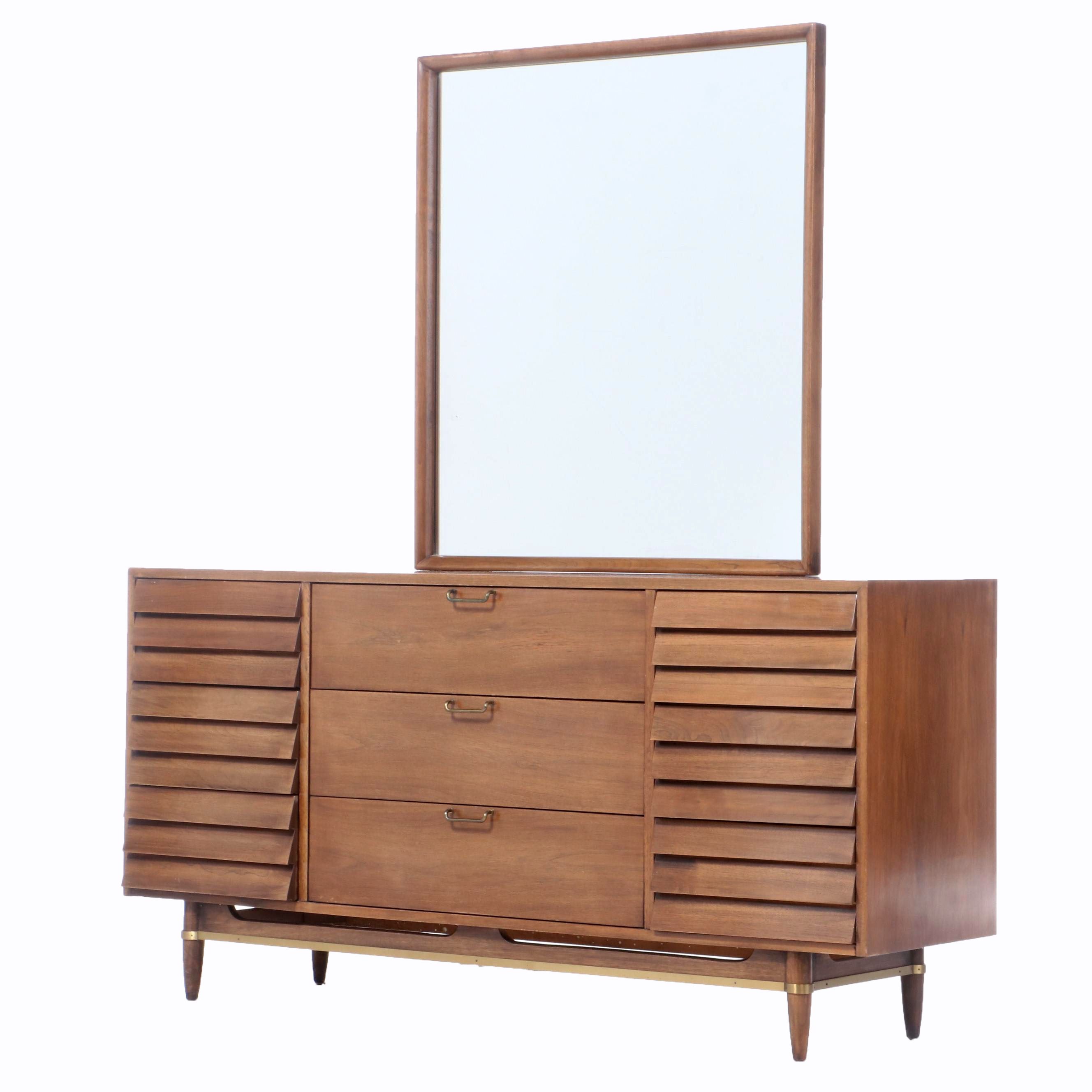 Mid Century Modern American Of Martinsville Walnut Dresser And