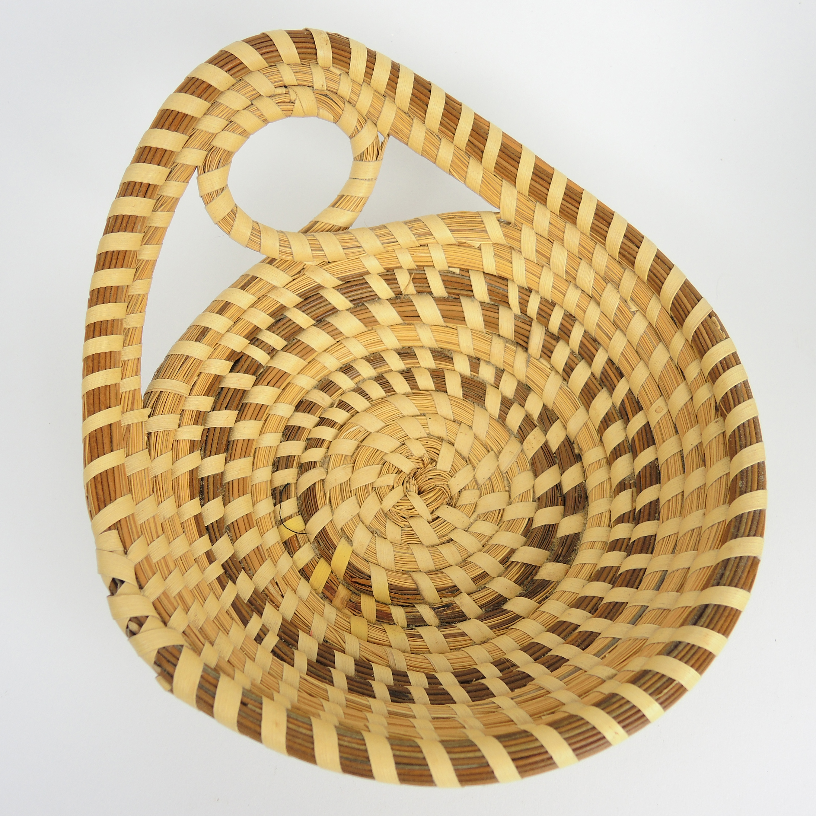 Handmade Gullah Sweetgrass Baskets EBTH