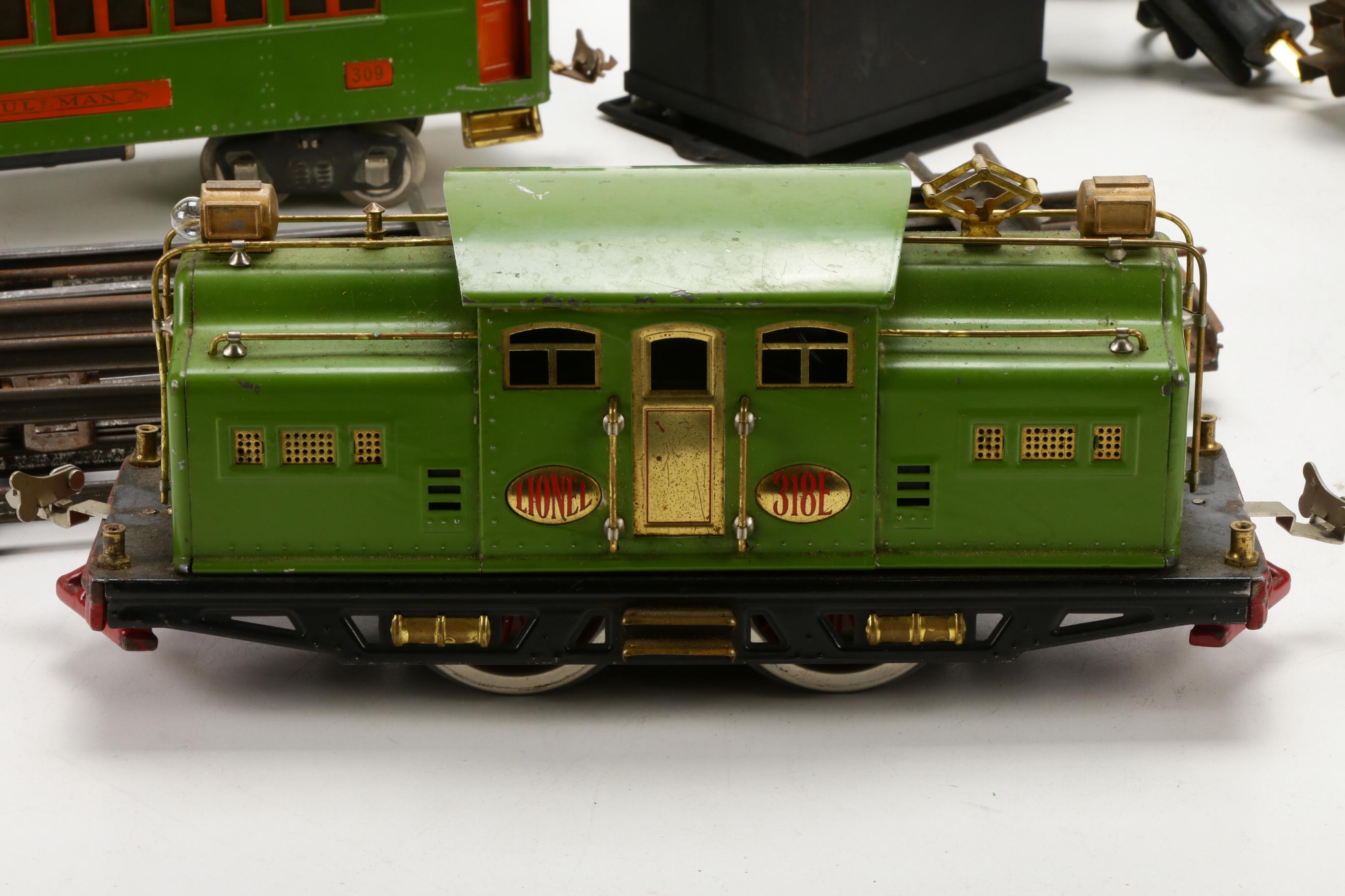 Download Lionel Pre-War Standard Gauge 318E Locomotive and Passenger Cars | EBTH