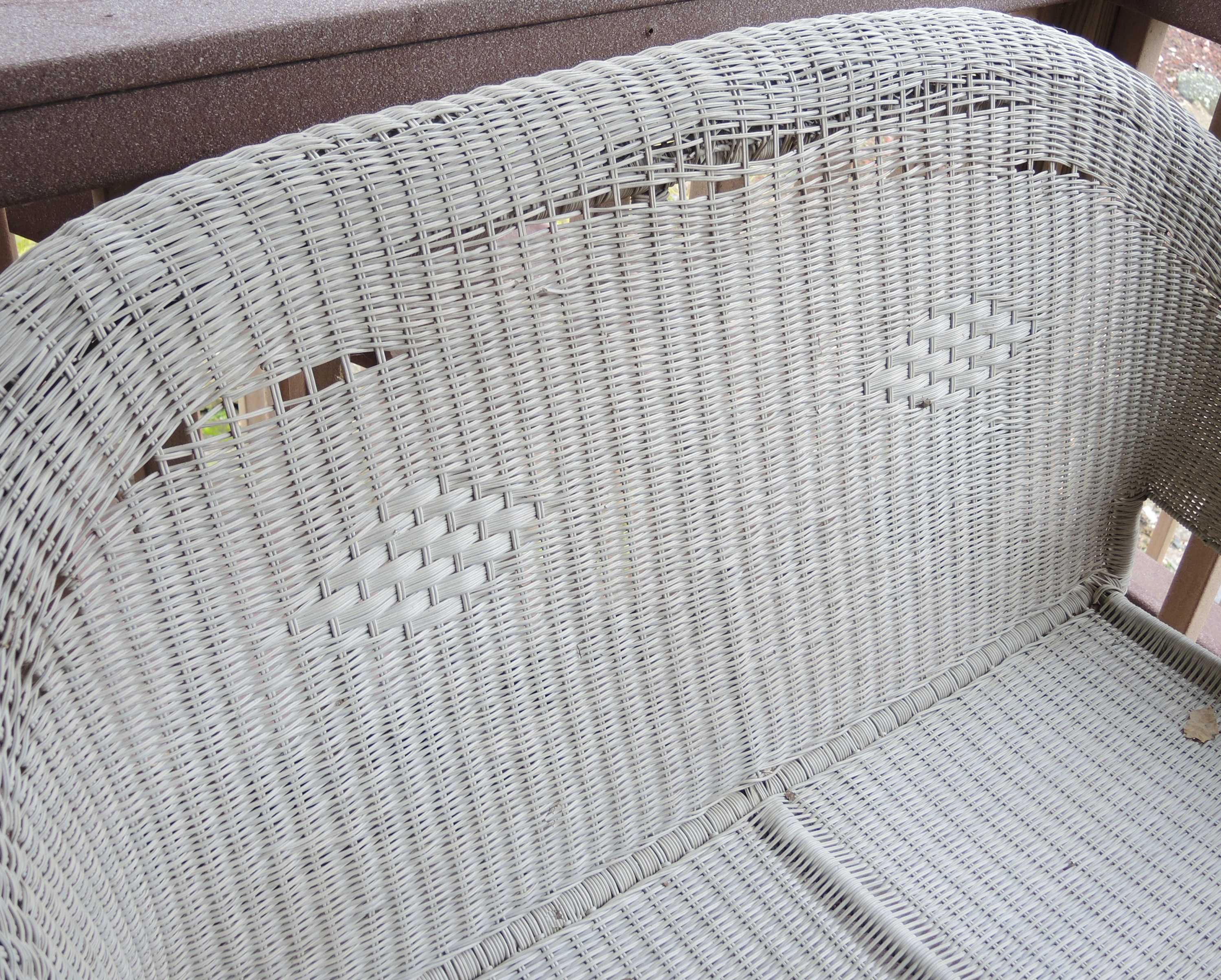 White Wicker Sofa and Coffee Table EBTH