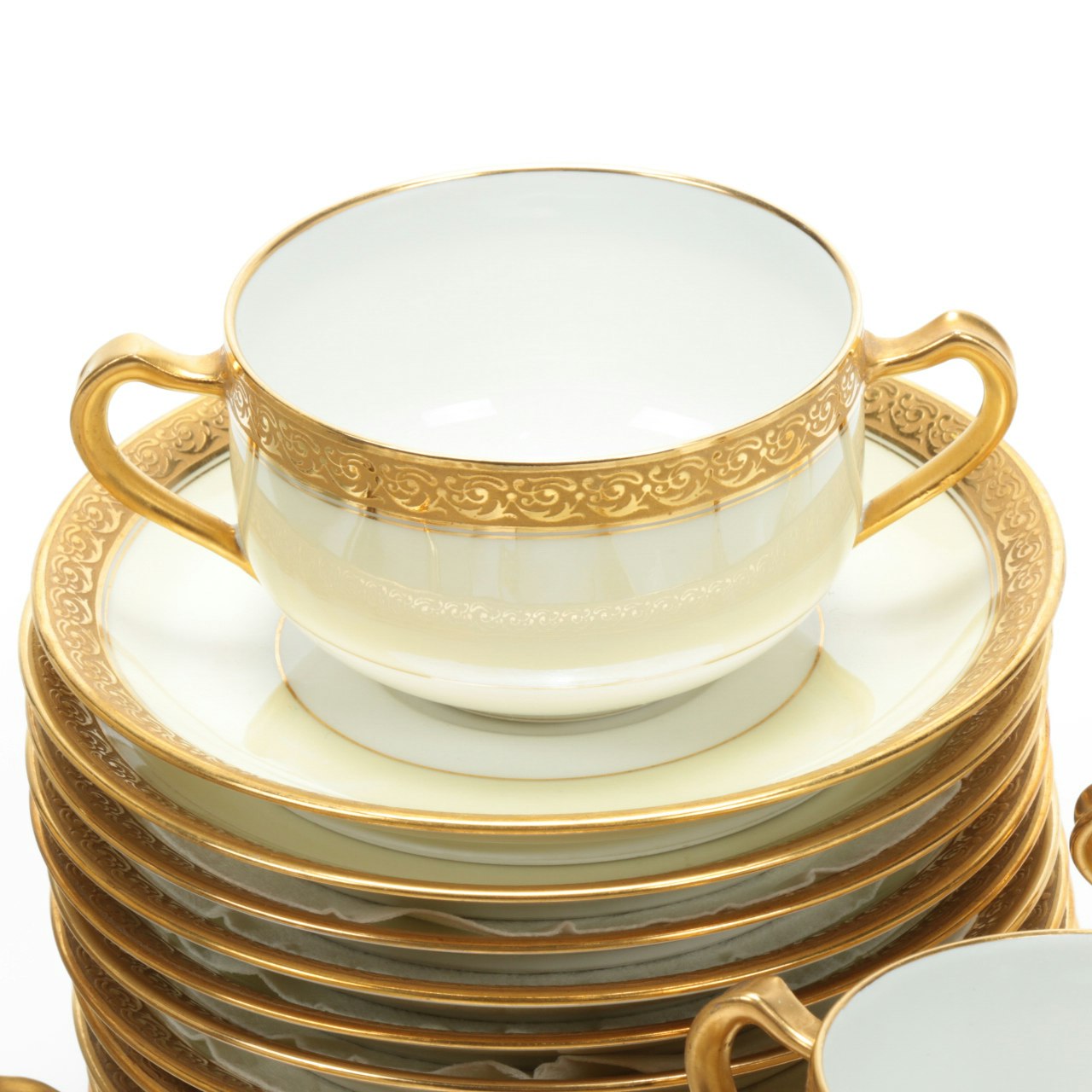 Haviland Limoges Chevalier And Other Porcelain Dinnerware Early 20th haviland-limoges-chevalier-and-other-porcelain-dinnerware-early-20th