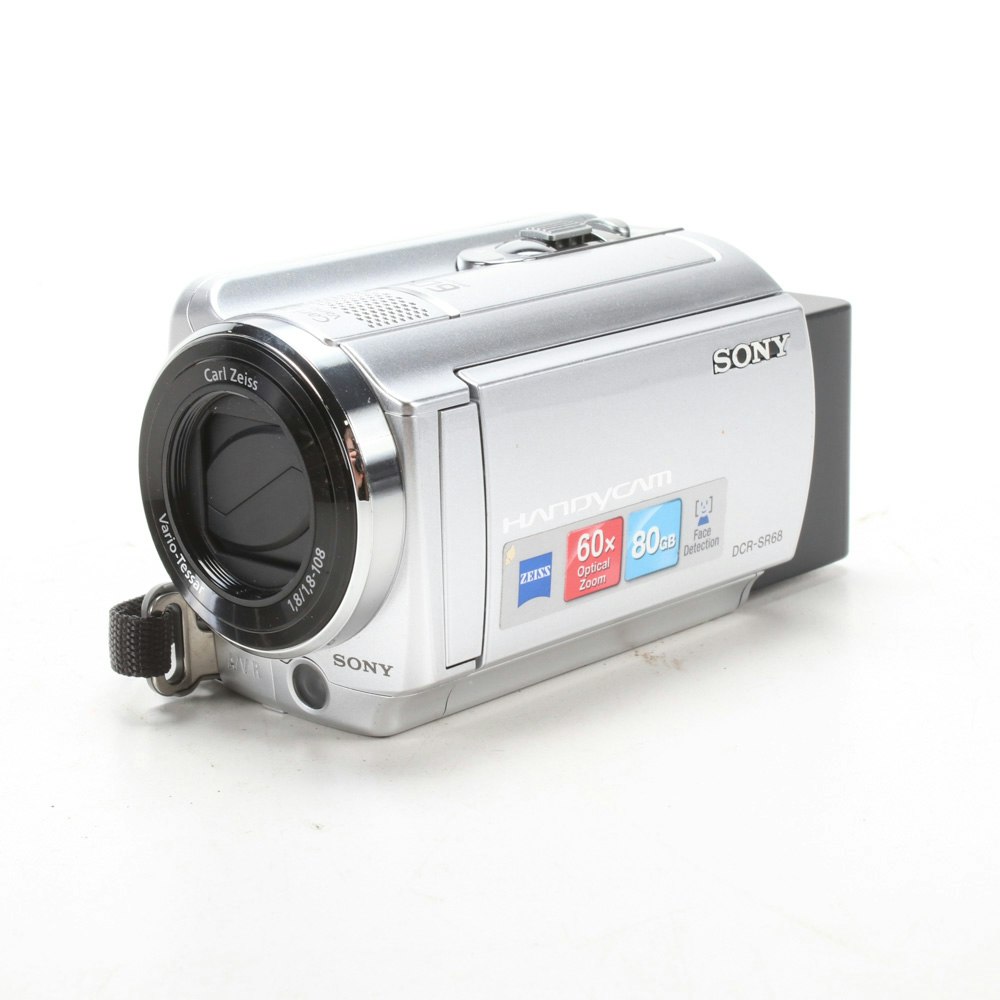 Sony DCR-SR68 Handycam Camcorder with Camera Bag | EBTH