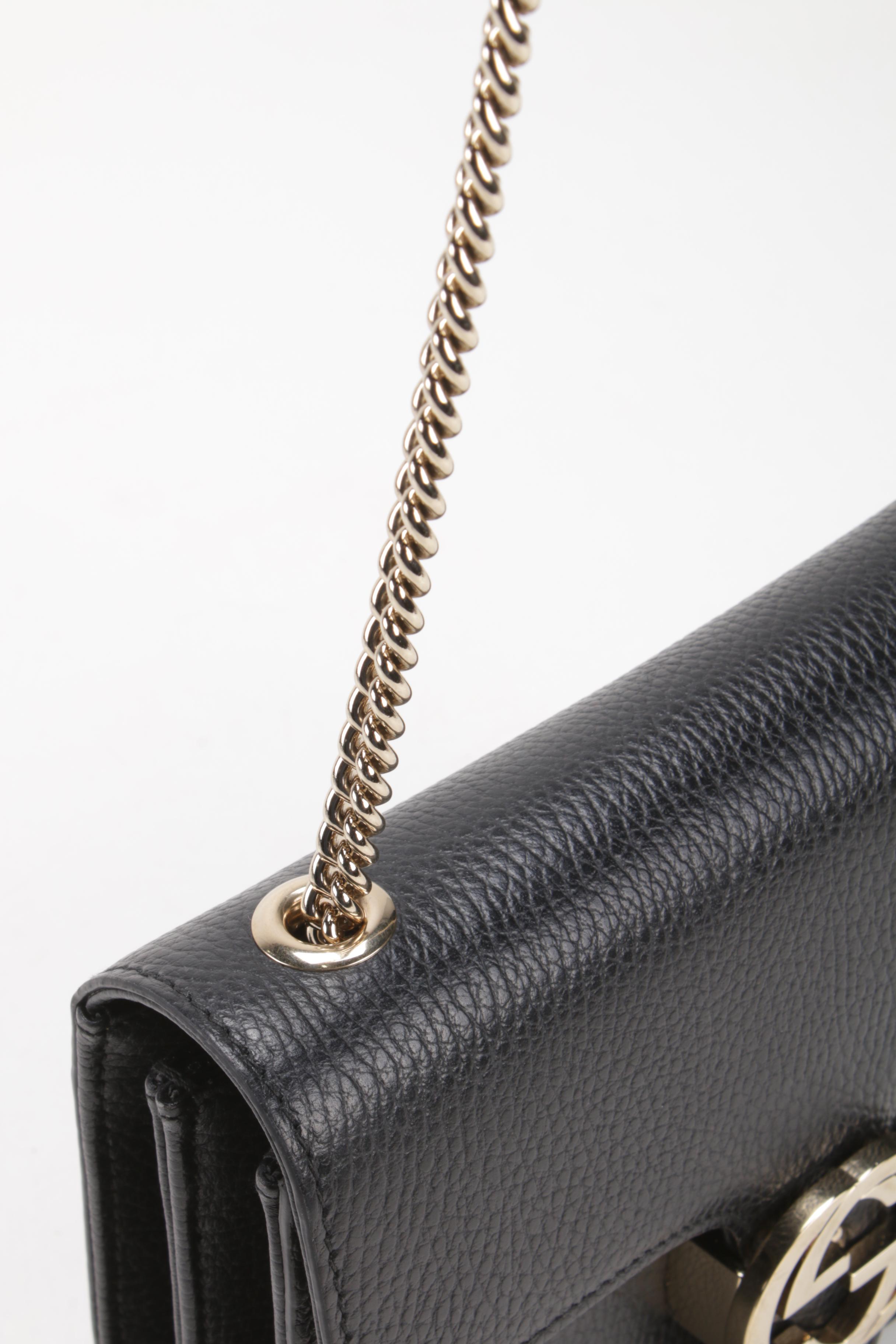 Gucci Marmont Interlocking GG Crossbody Bag in Black Textured Leather