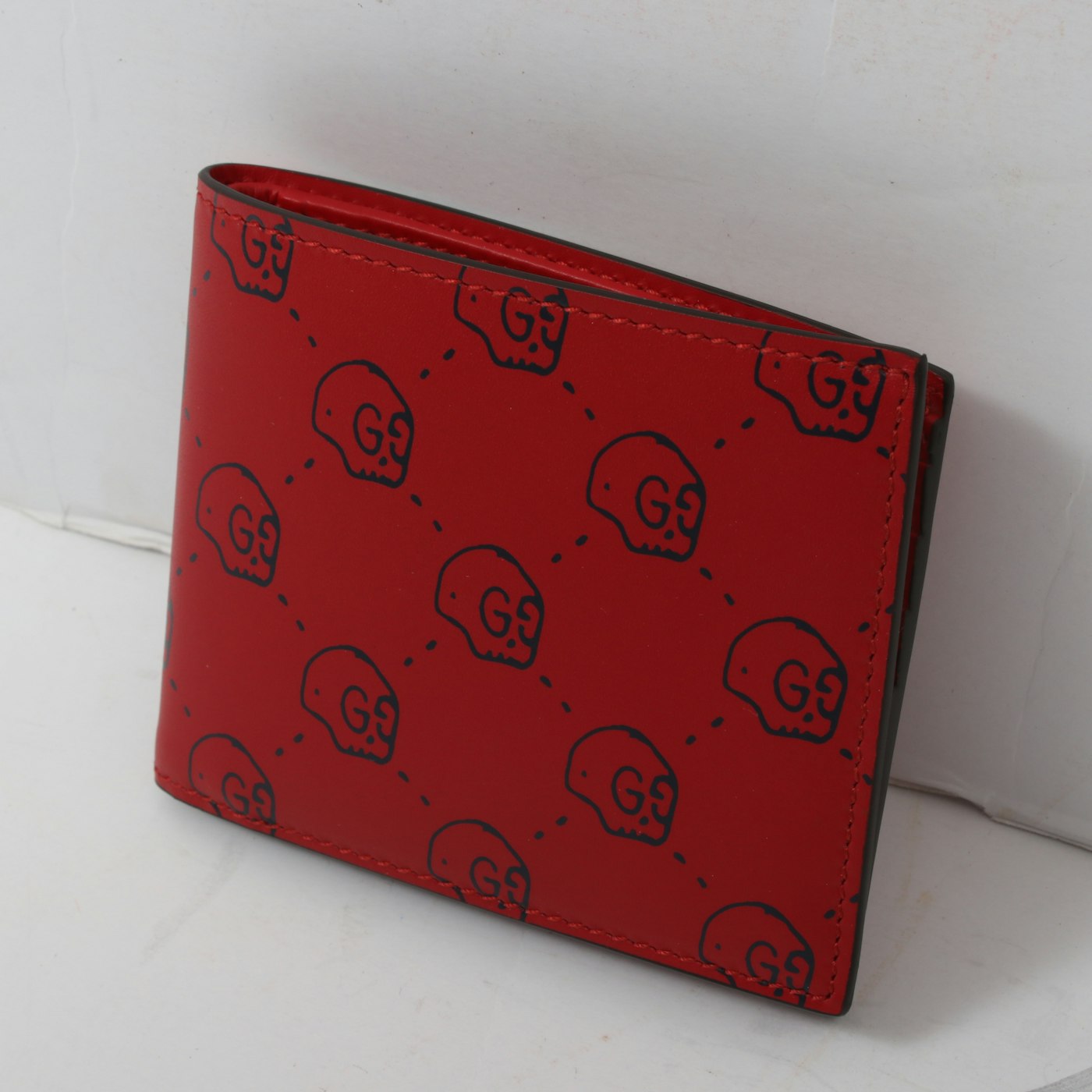 Gucci Ghost Skull Leather Wallet in Red | EBTH