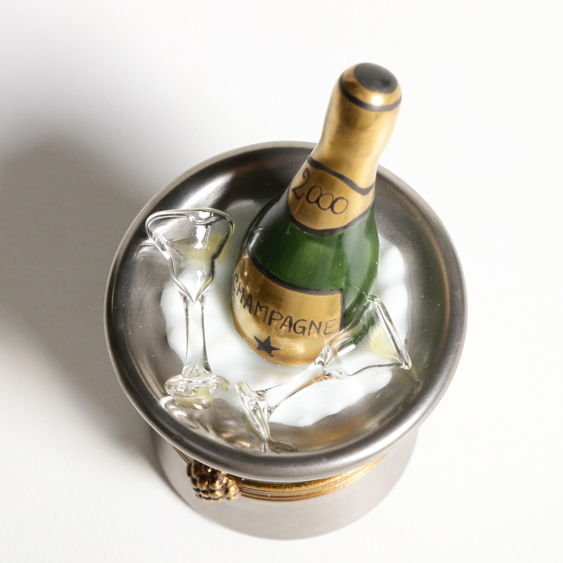 La Gloriette HandPainted "Champagne" Porcelain Limoges Box, 2000 EBTH