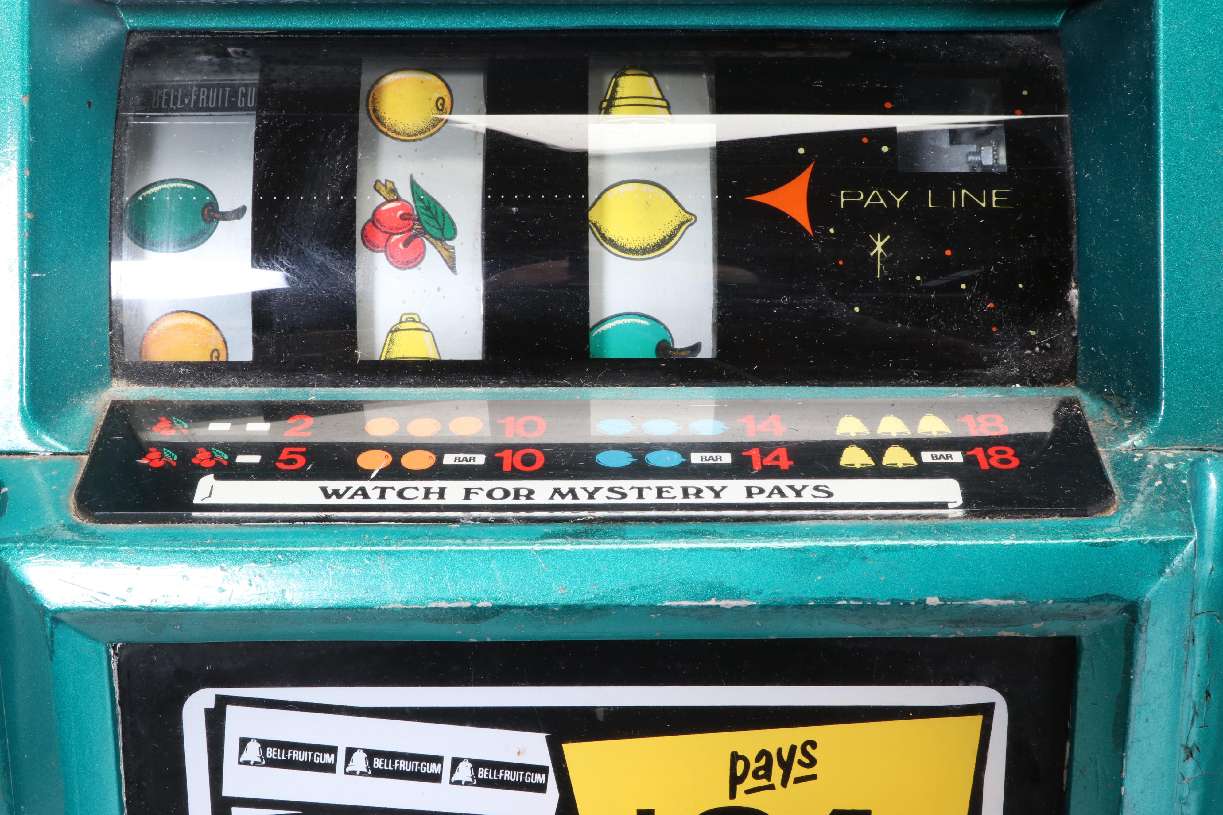 Mills Dime Gambling Slot Machine with Mid20th Century EBTH