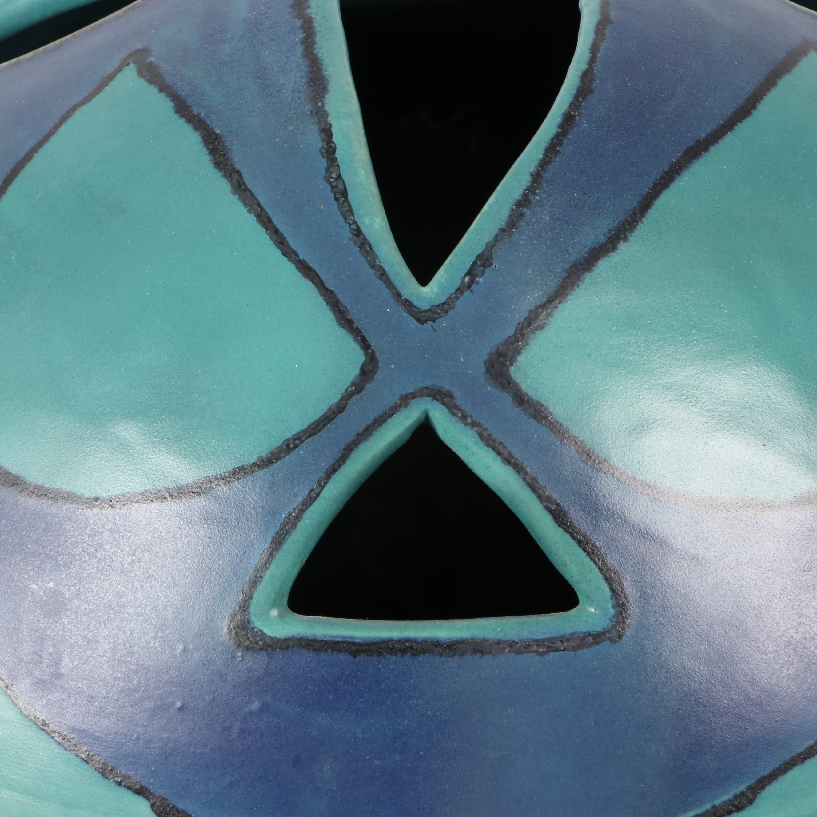 Glidden Pottery Fong Chow Vessel EBTH