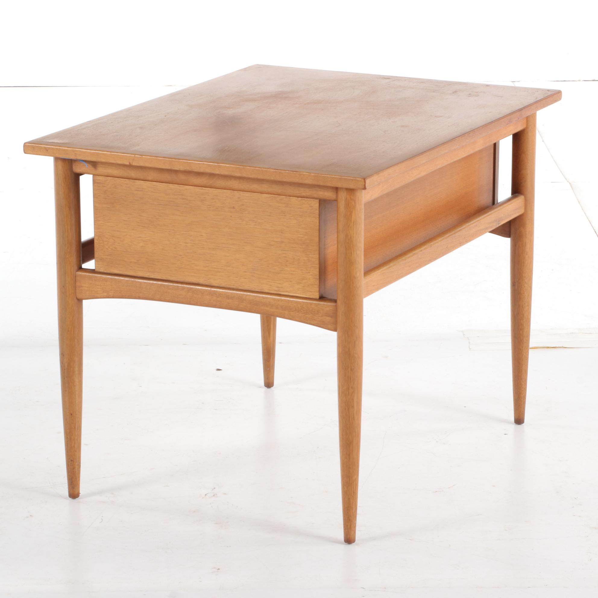 Pair of Hekman Mid Century Modern Walnut Side Tables EBTH