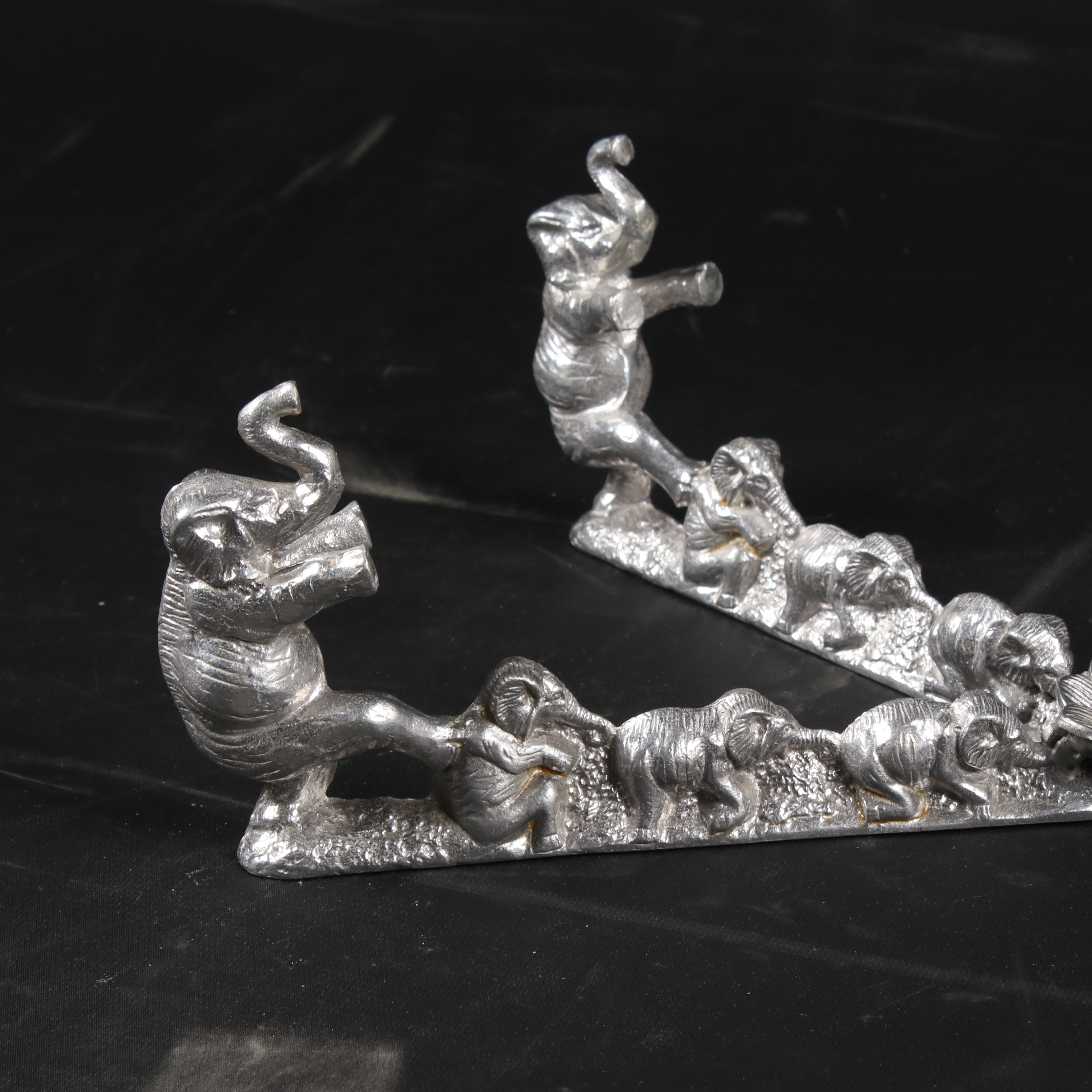 Arthur Court Aluminum Alloy Figural Elephant Tray Holder EBTH