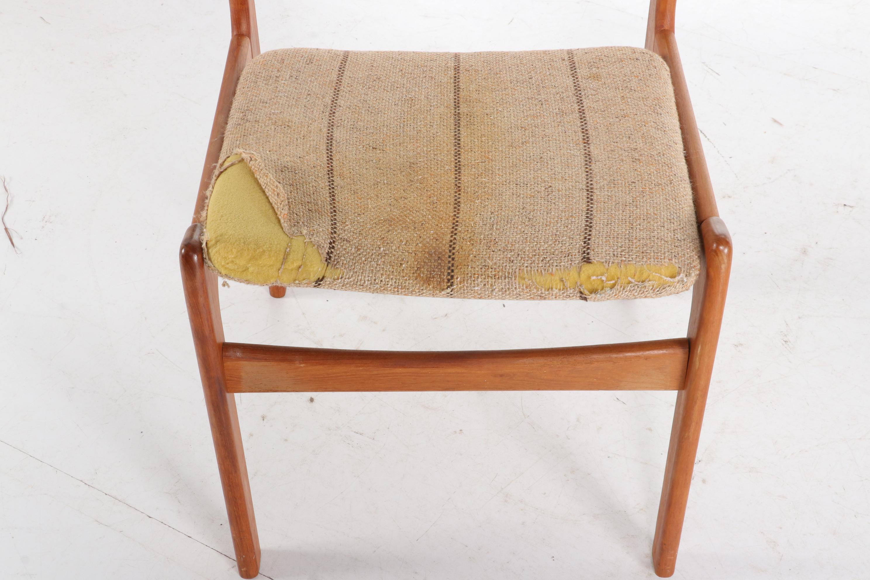 Danish Modern Teak Upholstered Side Chairs Mid 20th Century EBTH   1589550135212 2ea7a9df88a1b21539900dd7fb9310dd6beae293d5cc057d4f04dbfba28b9a3a.JPG