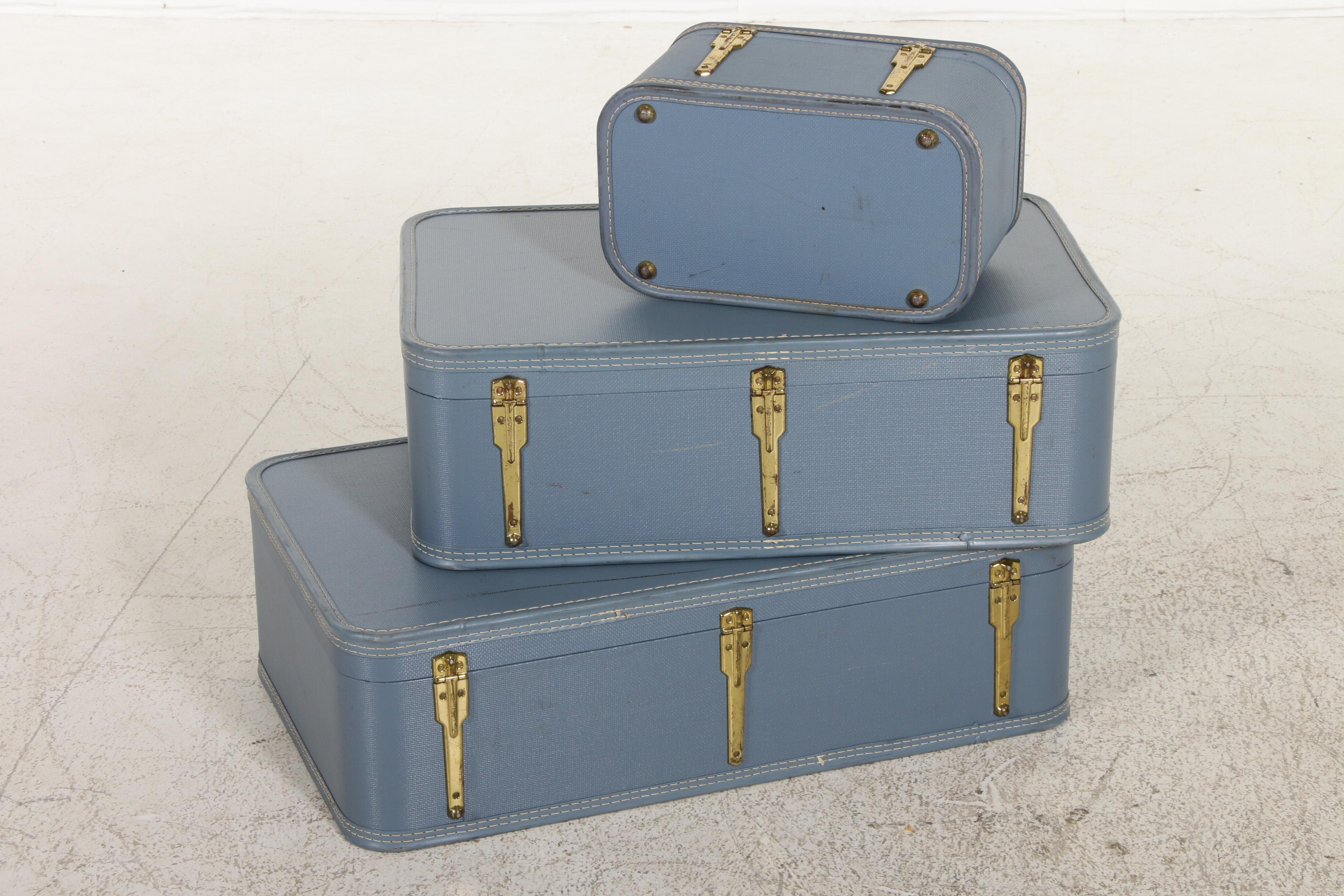 Lady Baltimore Train Case and Luggage in ThreePiece Matching Set EBTH