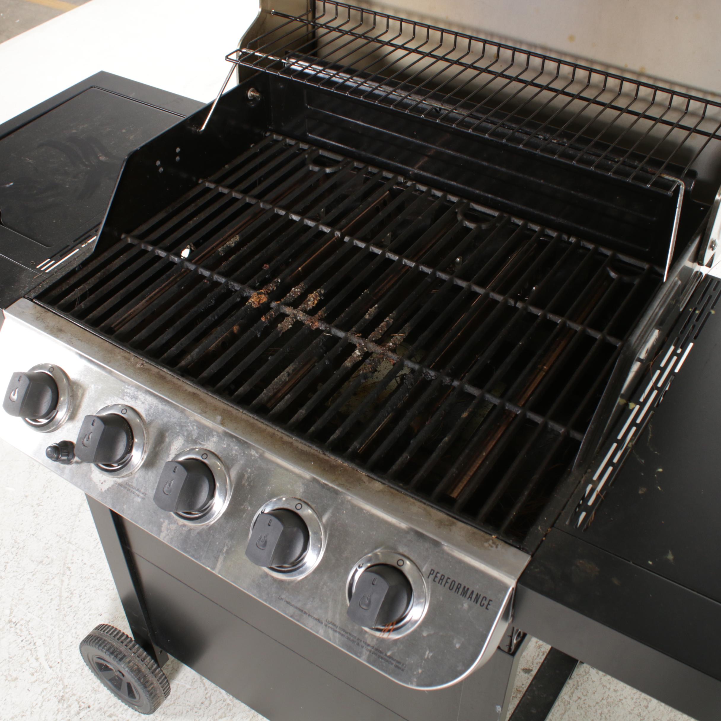 CharBroil "Performance" 5Burner Gas Grill, Model 463347519 EBTH
