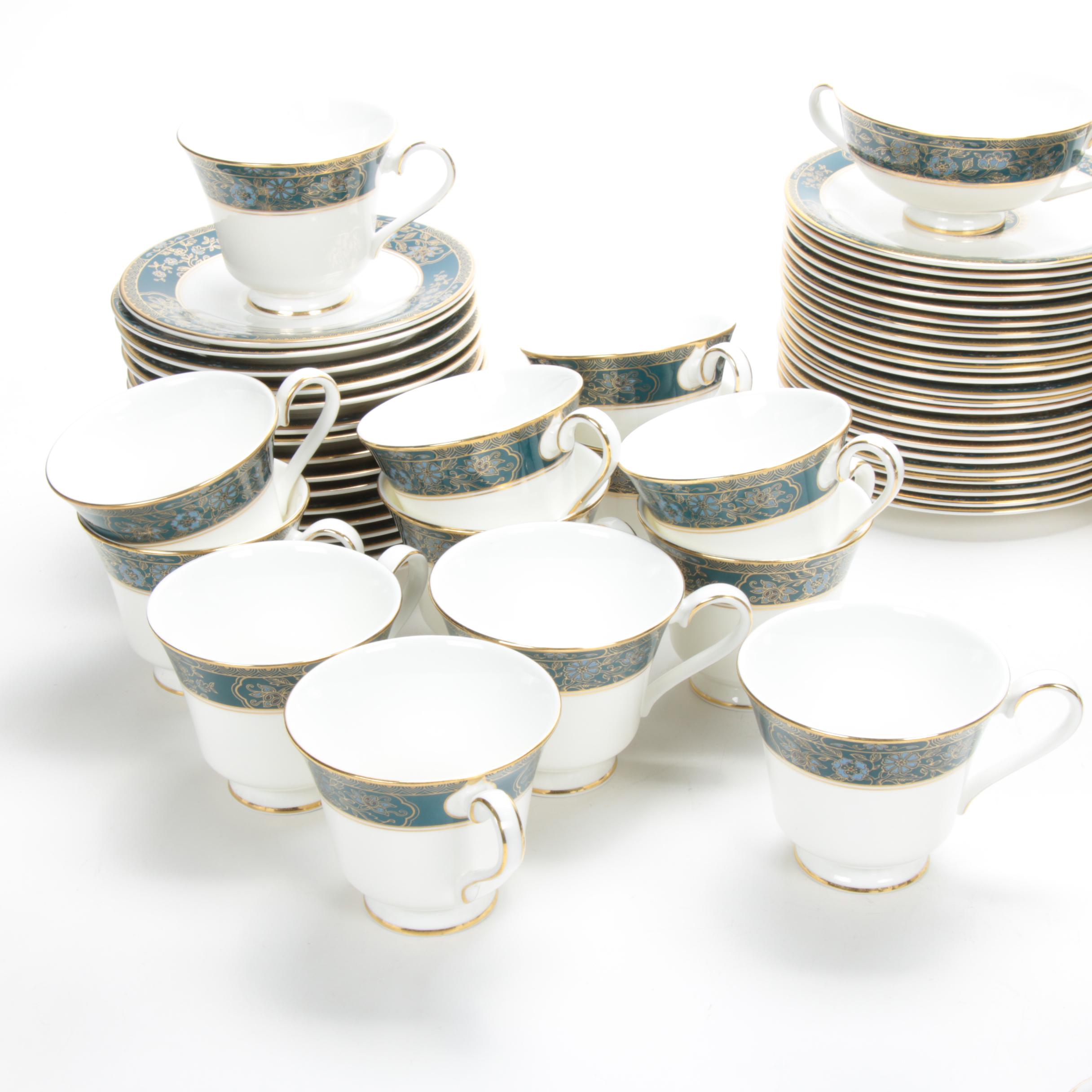 Royal Doulton "Carlyle" Porcelain Dinnerware EBTH