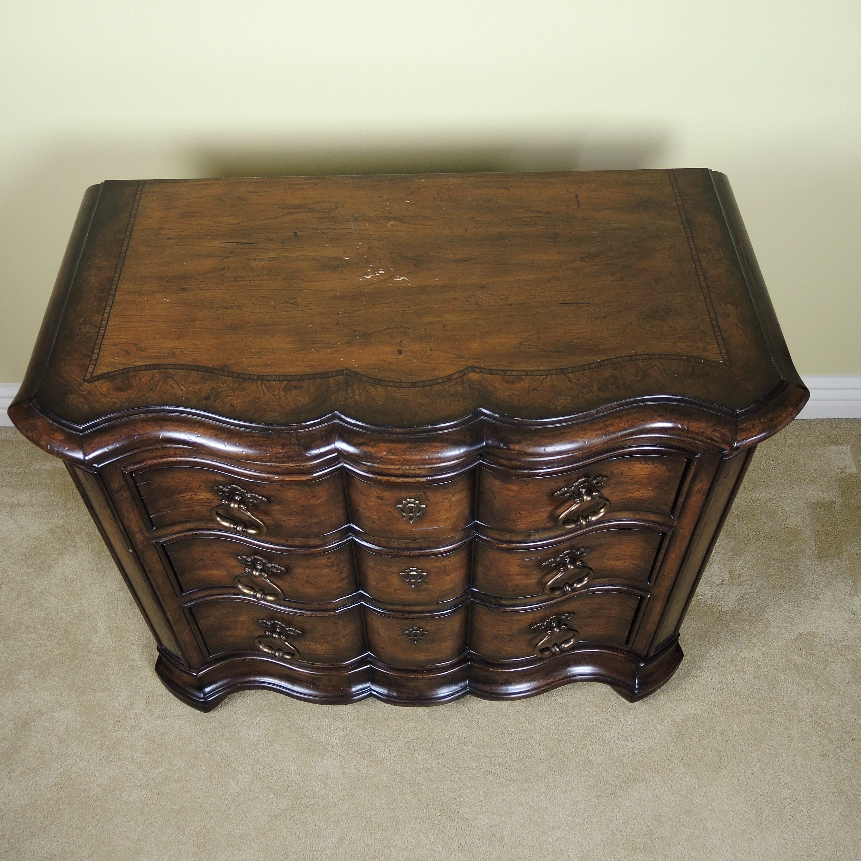Thomasville Furniture "Hills of Tuscany" Nightstand EBTH