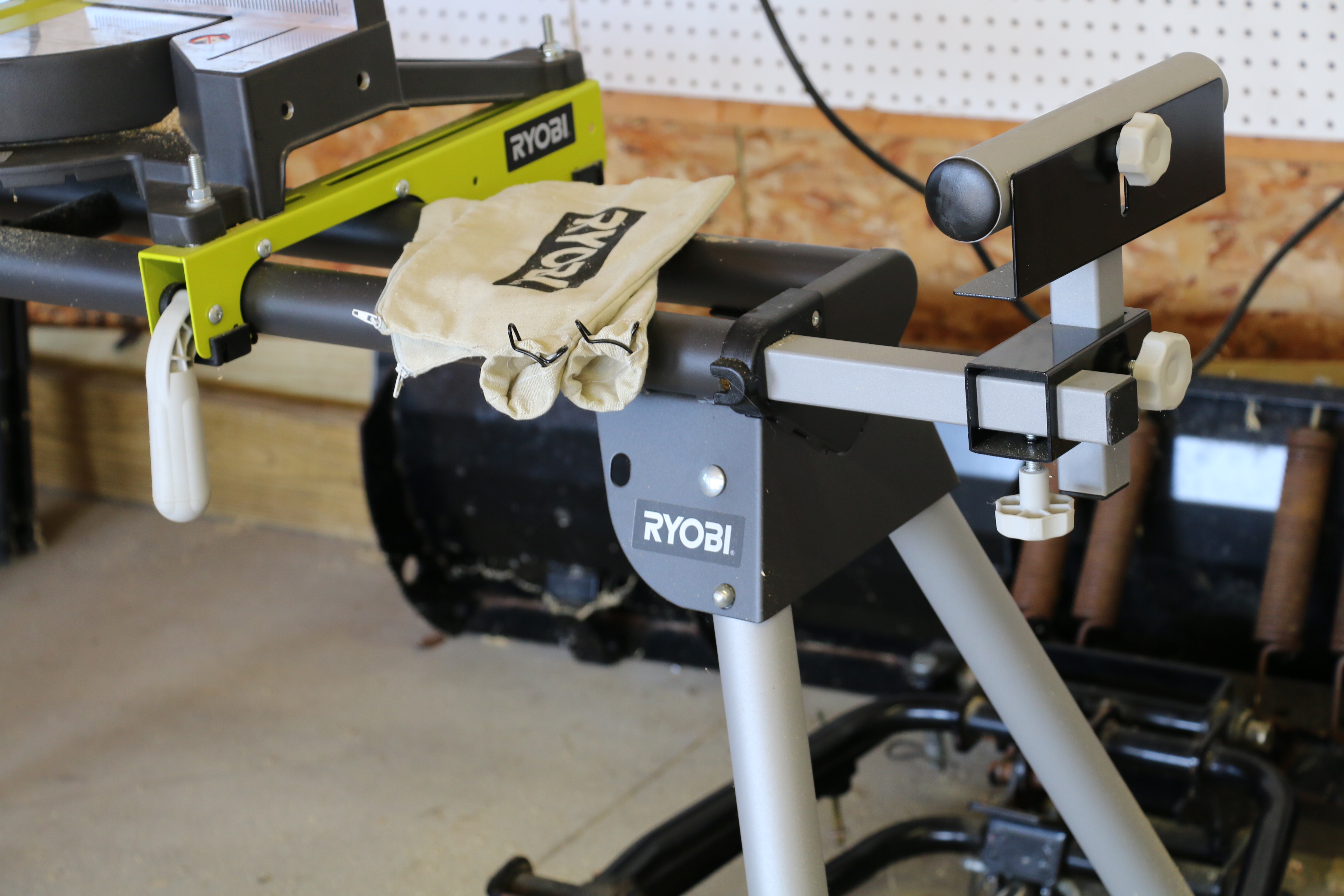 Ryobi Sliding Compound Miter Saw and Universal Miter Saw Quickstand EBTH