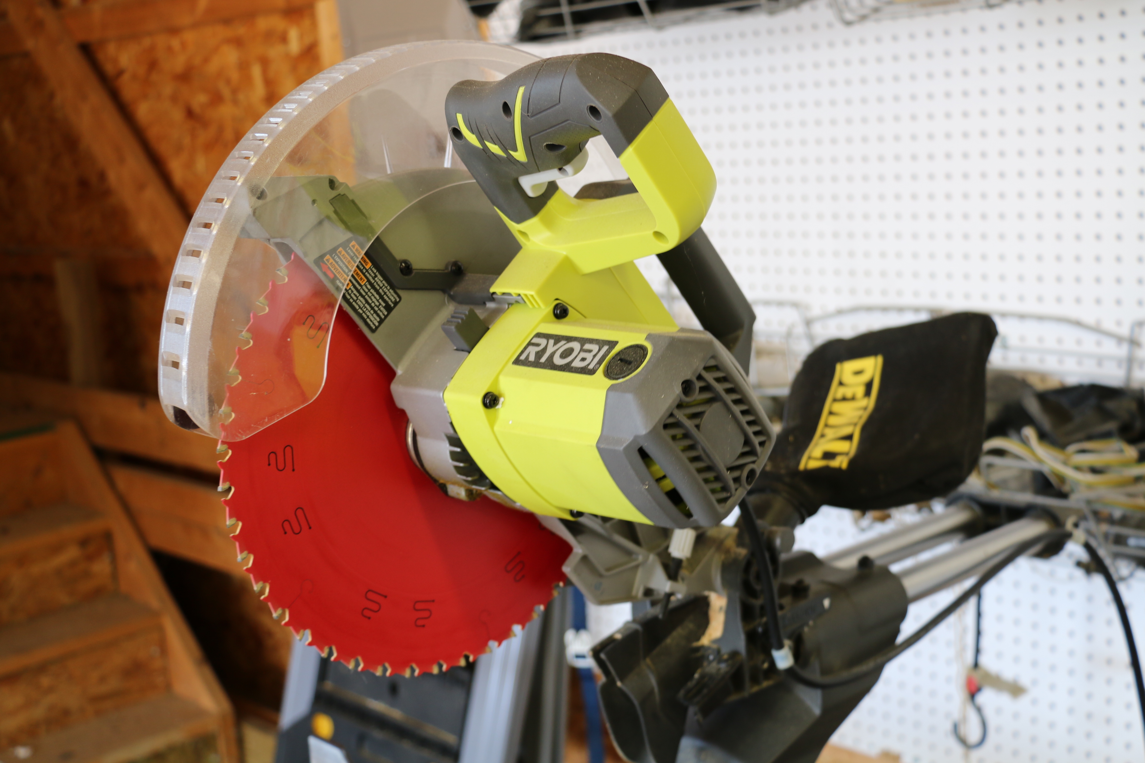 Ryobi Sliding Compound Miter Saw and Universal Miter Saw Quickstand EBTH