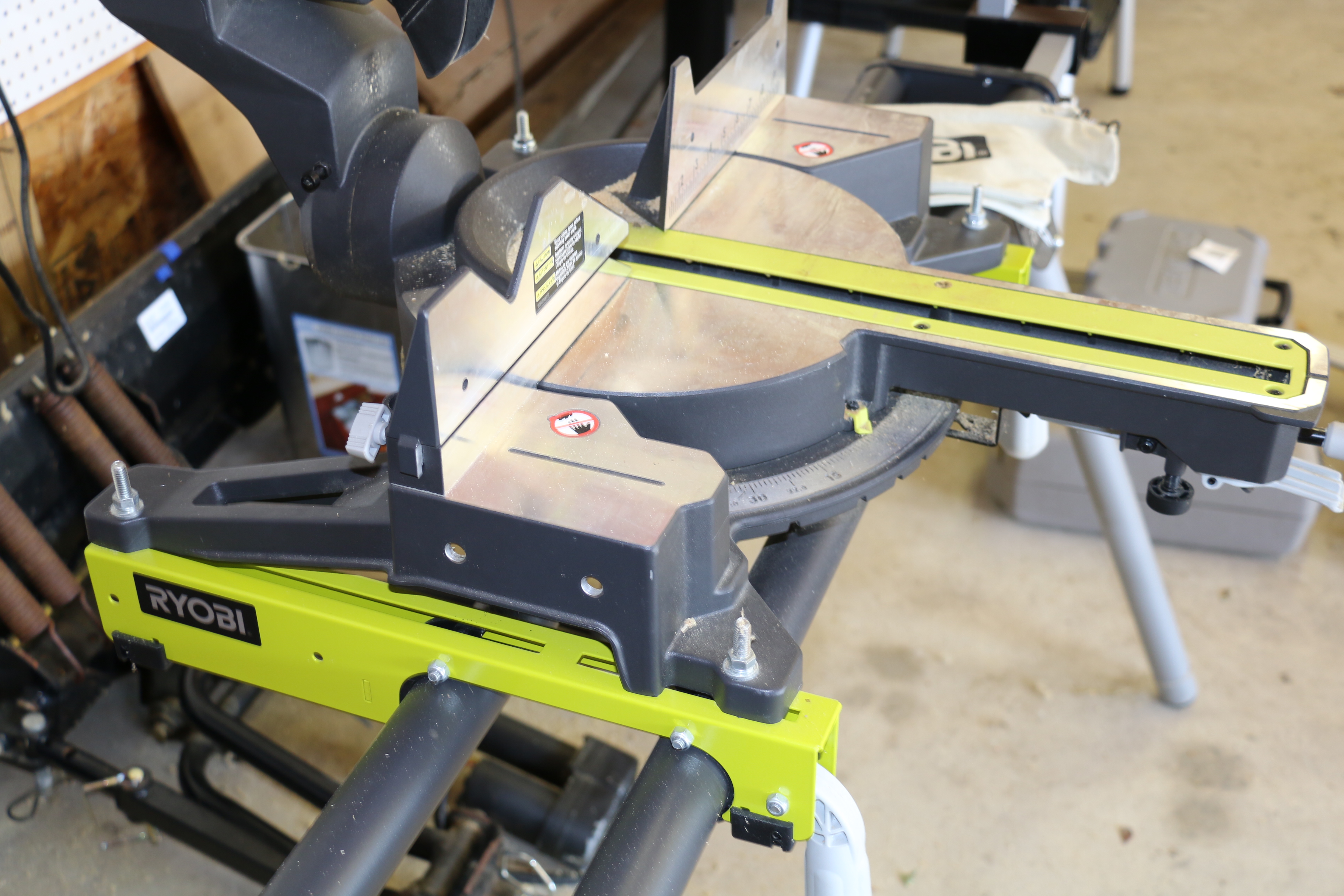 Ryobi Sliding Compound Miter Saw and Universal Miter Saw Quickstand EBTH