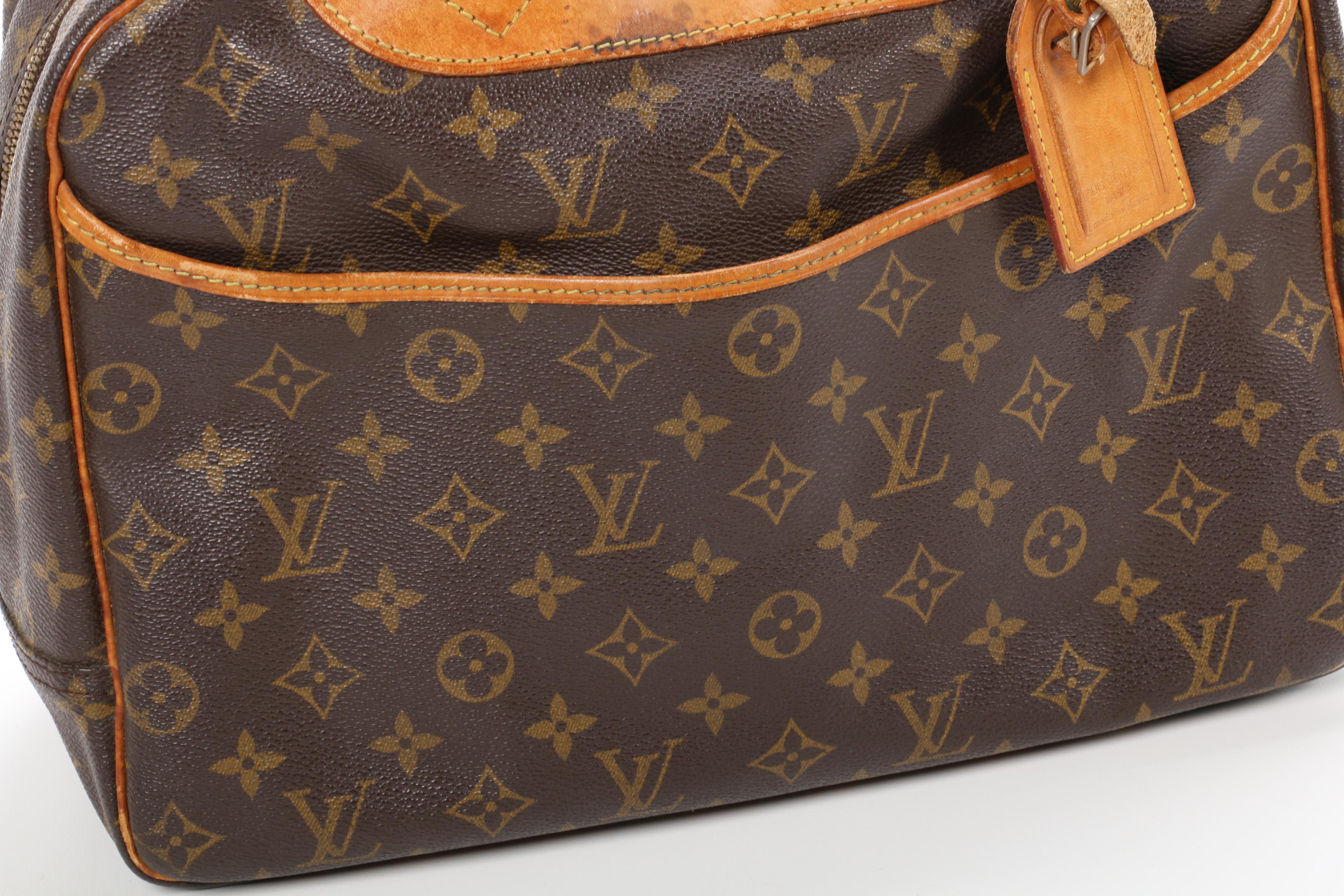 Louis Vuitton Deauville Travel Bag in Monogram Canvas and Vachetta