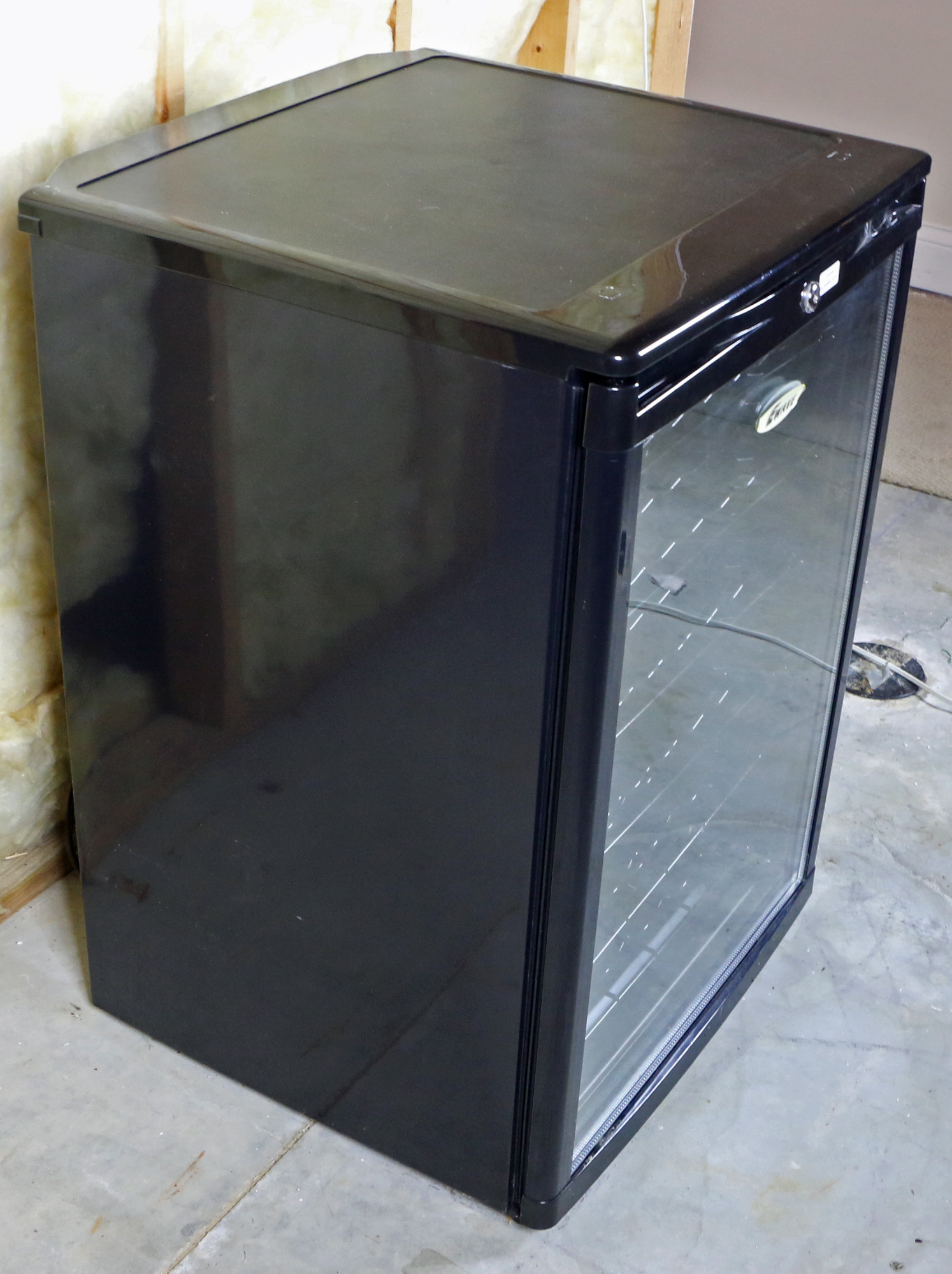 Ewave Undercounter Black Wine Cooler EBTH