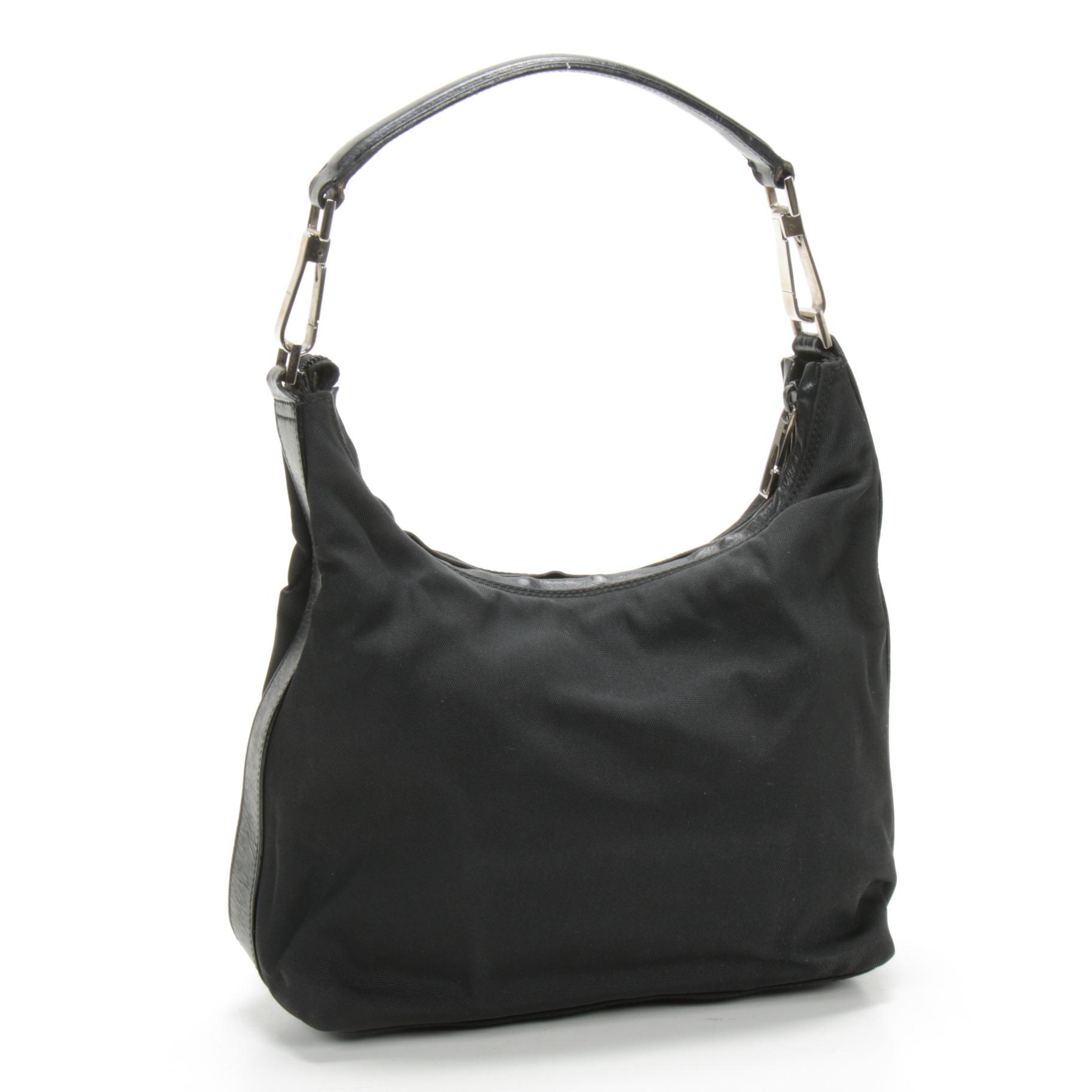 Gucci Hobo Shoulder Bag in Black Nylon Canvas with Smooth Black Leather