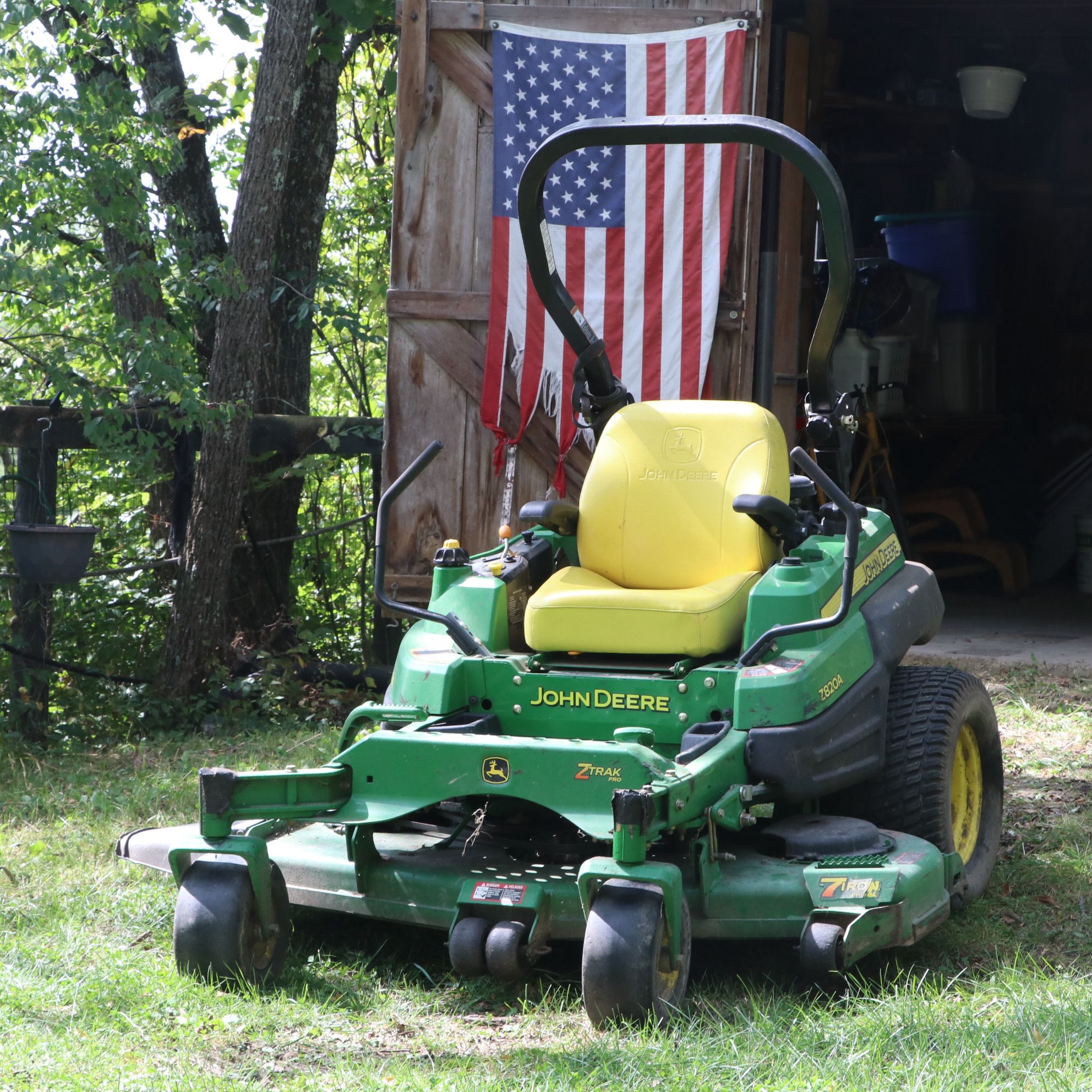 John Deere ZTrak Pro Zero Turn Lawn Mower EBTH
