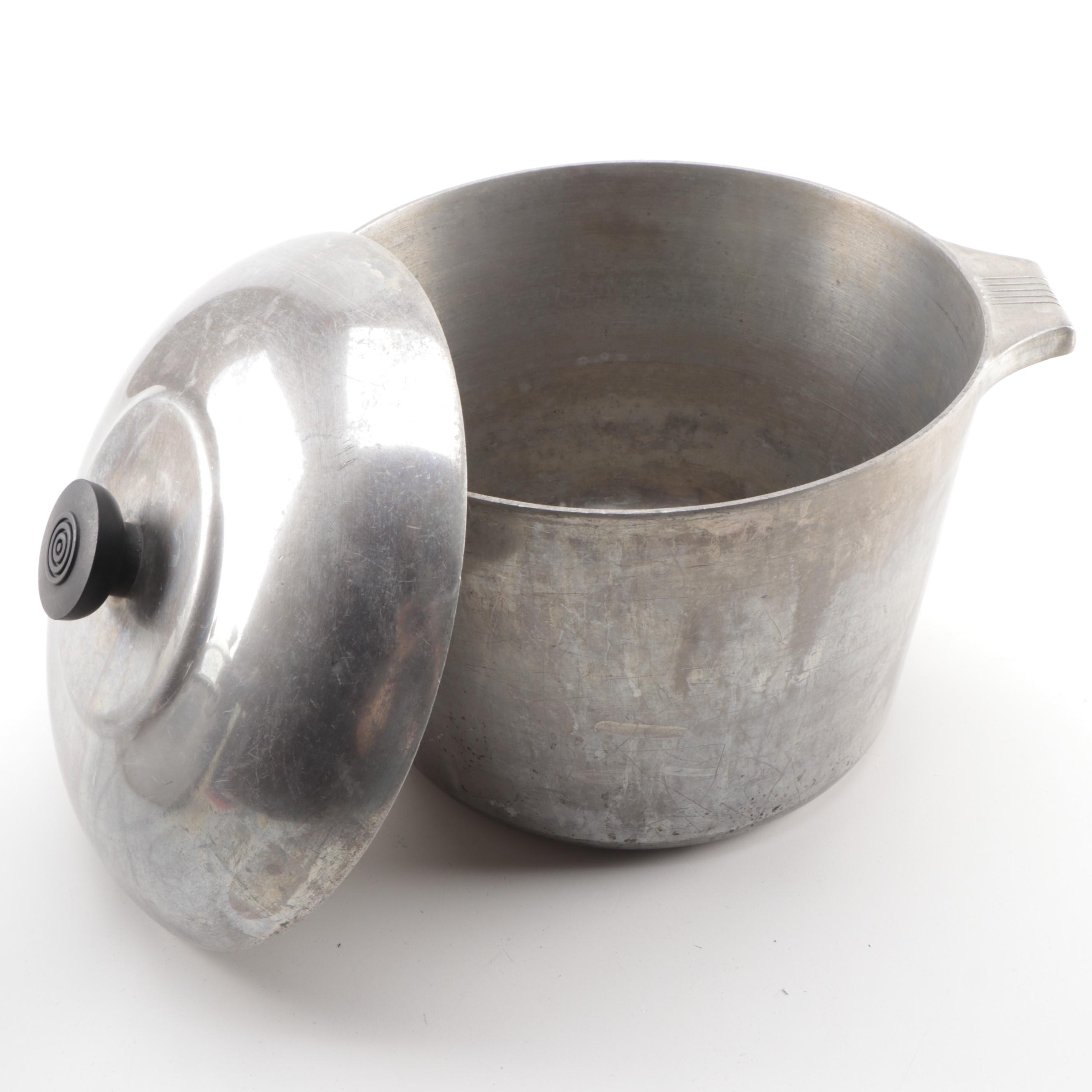 Wagner Ware Cast Aluminum Stockpot and Majestic Cookware Dutch Oven