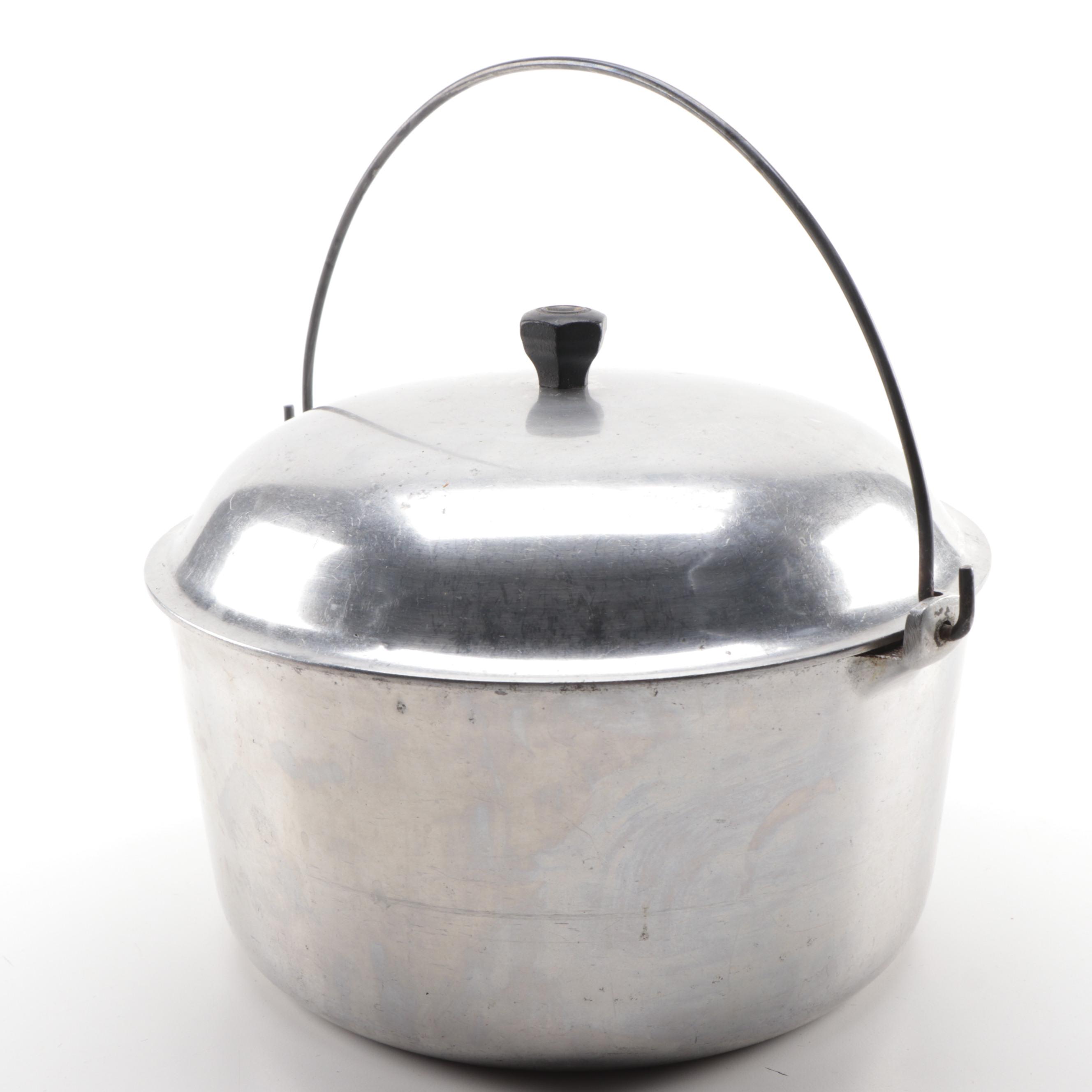 Wagner Ware Cast Aluminum Stockpot and Majestic Cookware Dutch Oven