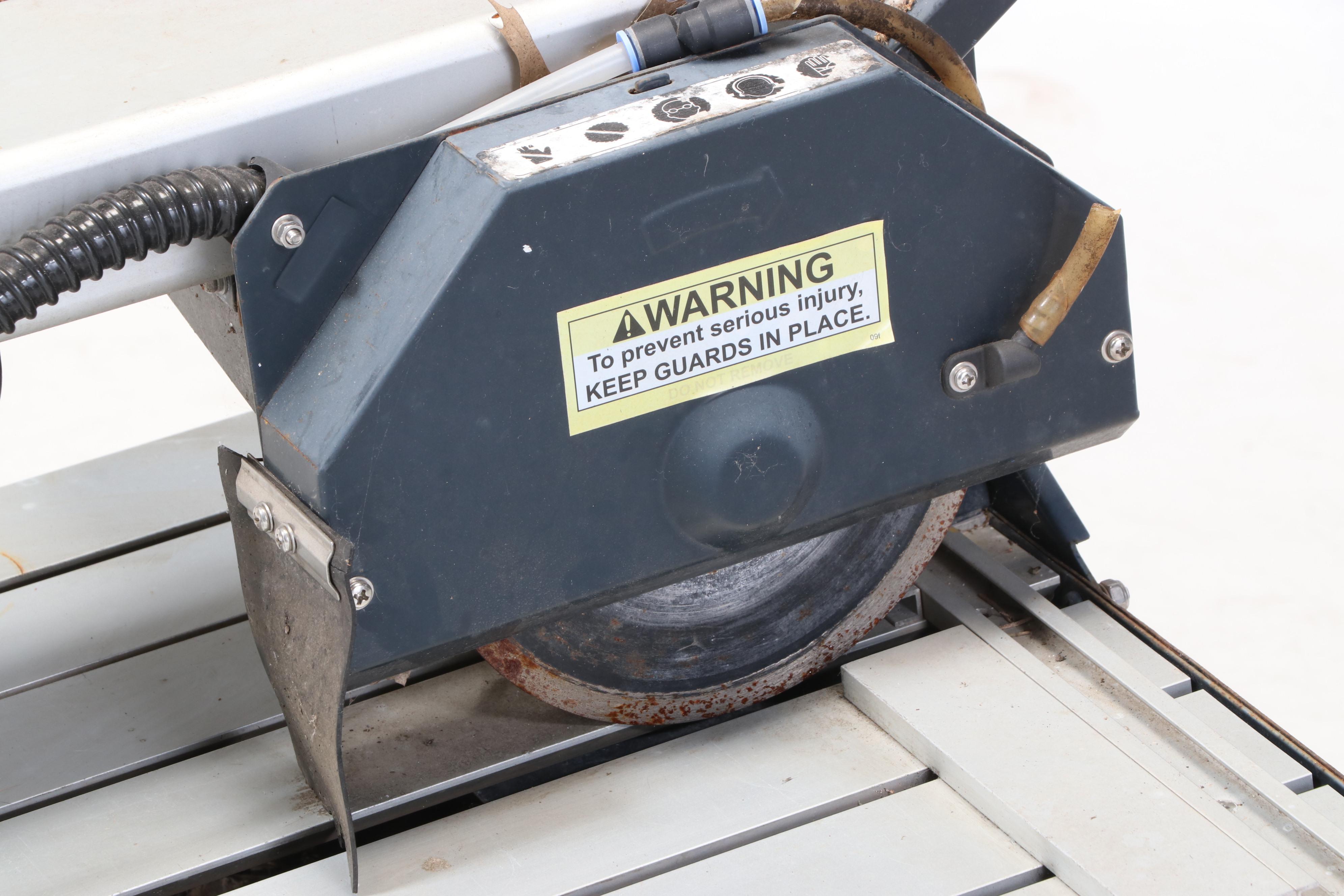 Chicago Electric Professional 7inch 1.5 HP Bridge Wet Cut Tile Saw