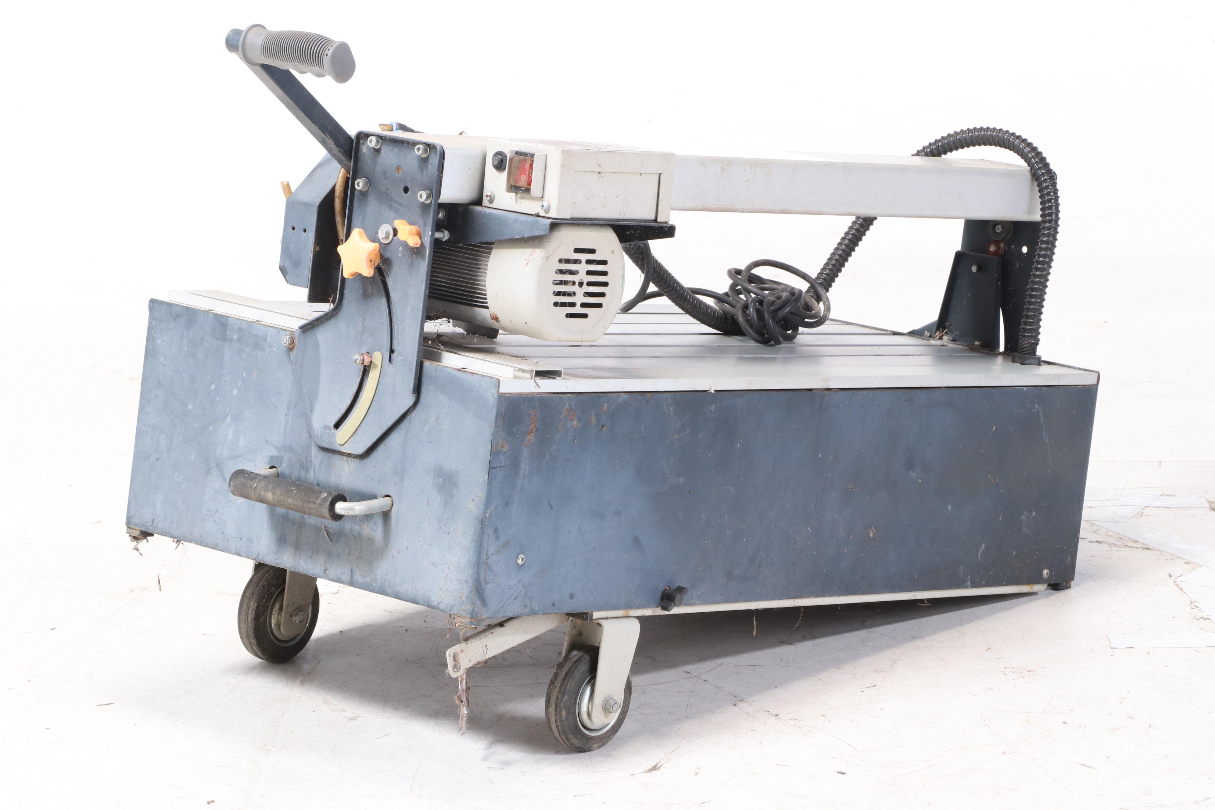 Chicago Electric Professional 7inch 1.5 HP Bridge Wet Cut Tile Saw