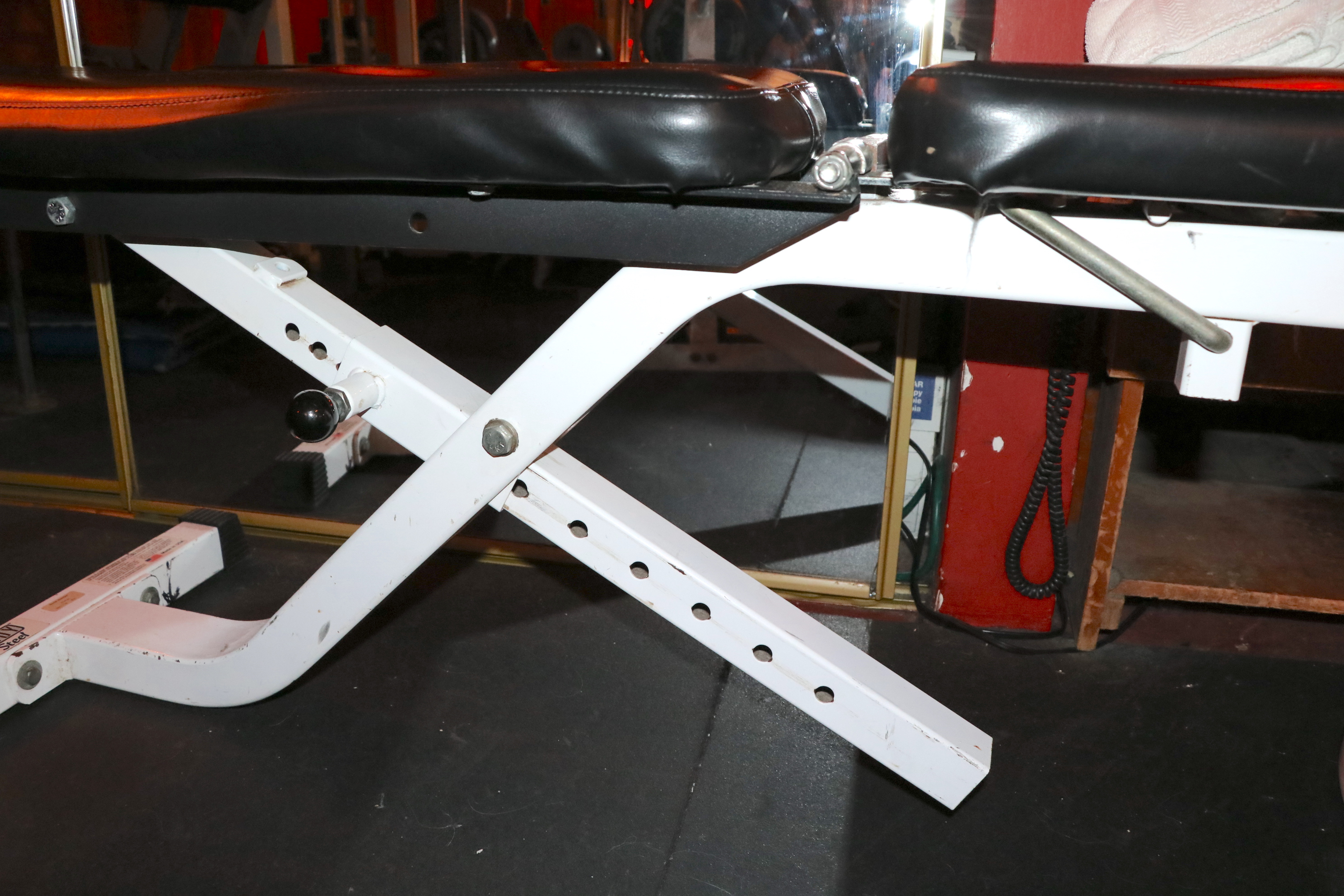 Parabody "Serious Steel" MultiAngle Exercise Bench EBTH