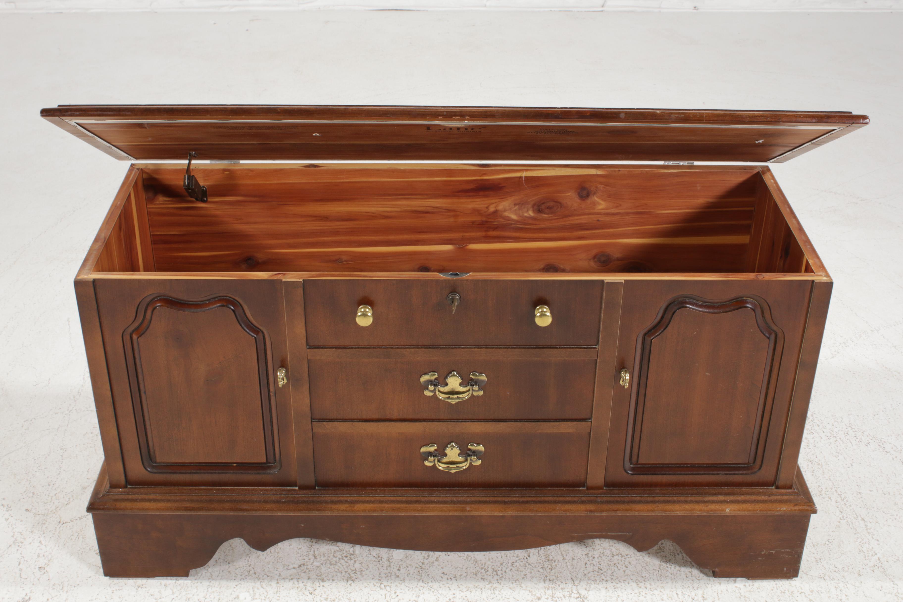 Lane Colonial Style "AromaTite" Cedar Lined Chest EBTH
