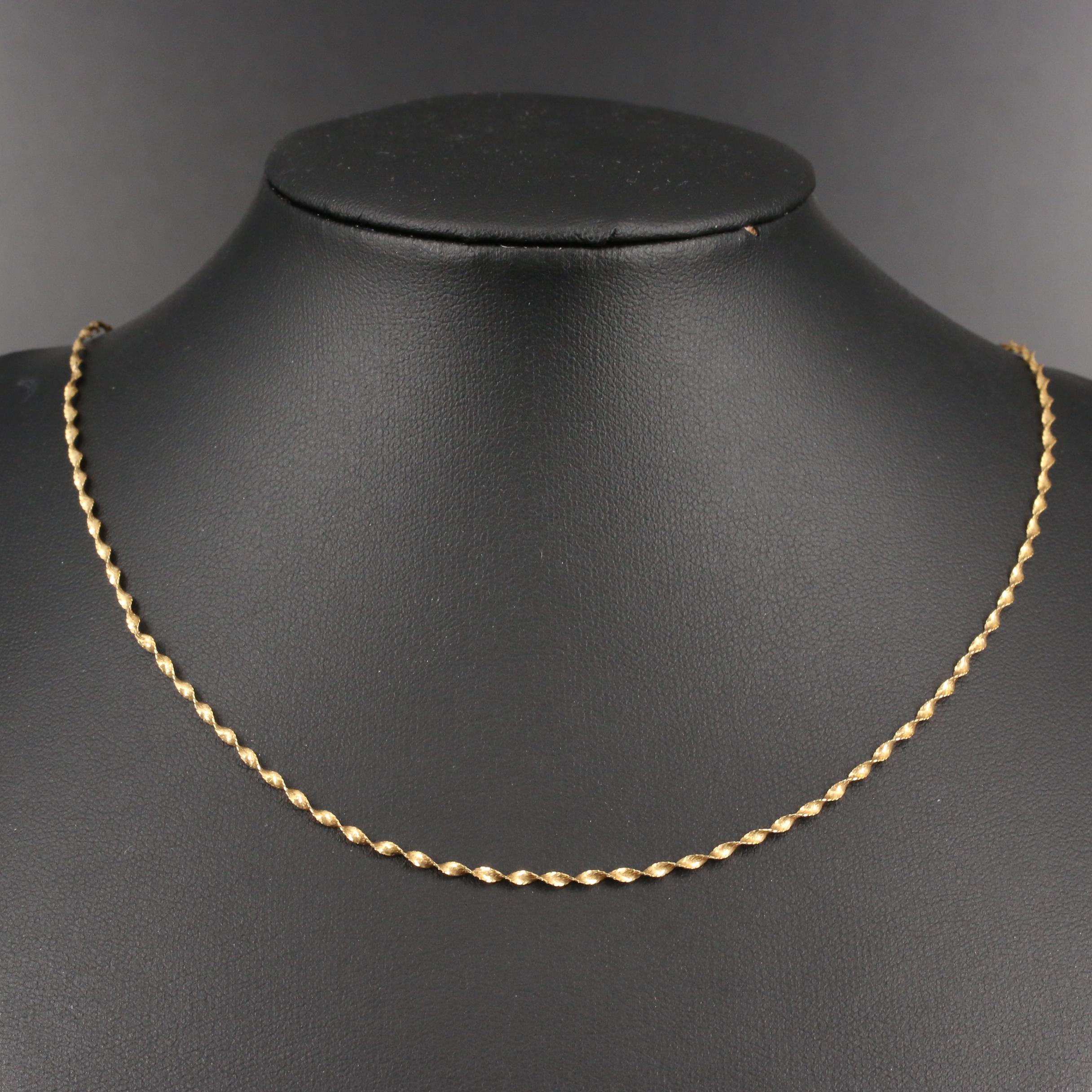 14K Gold Twisted Herringbone Link Chain Necklace EBTH
