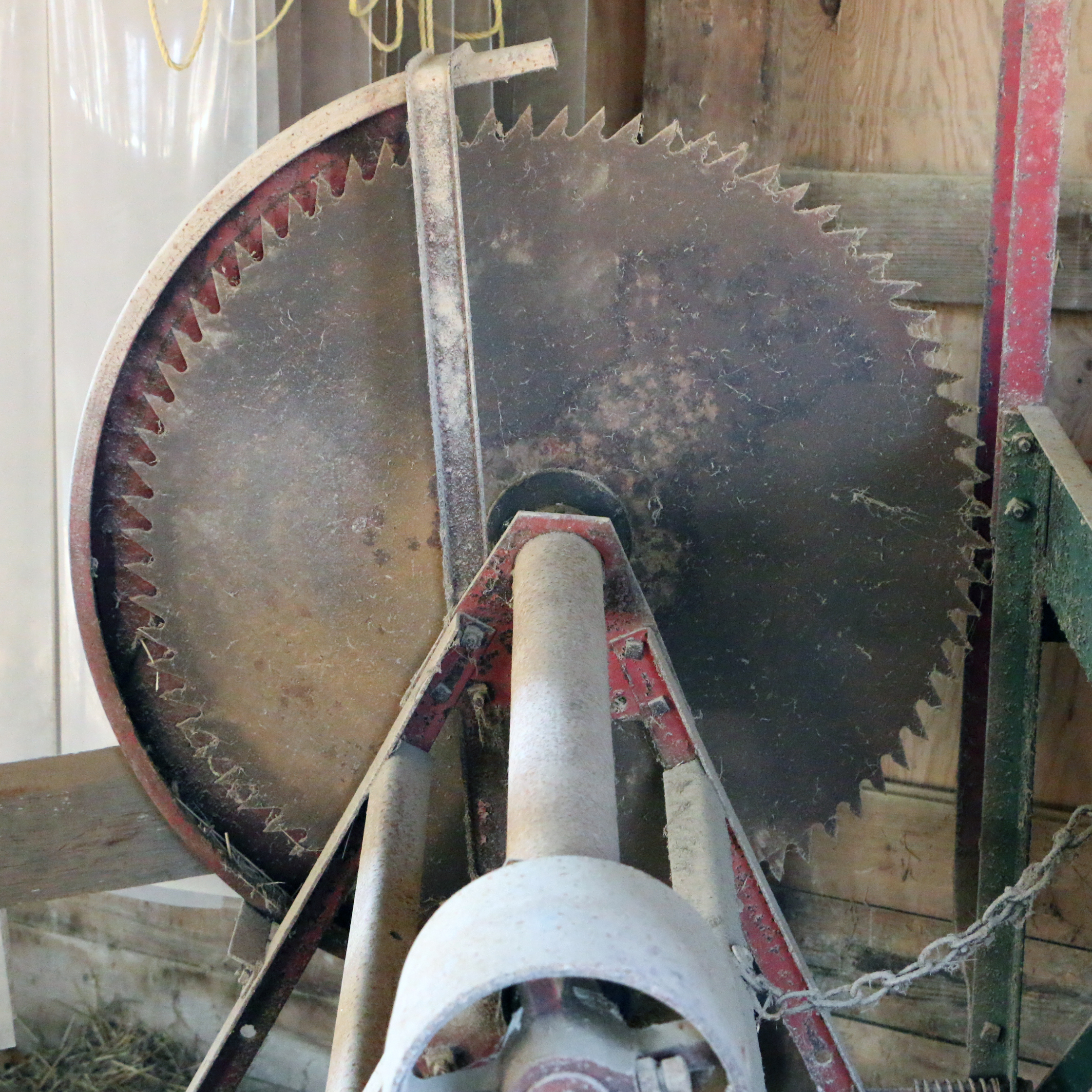 Belt Driven Crosscut Cordwood Saw EBTH