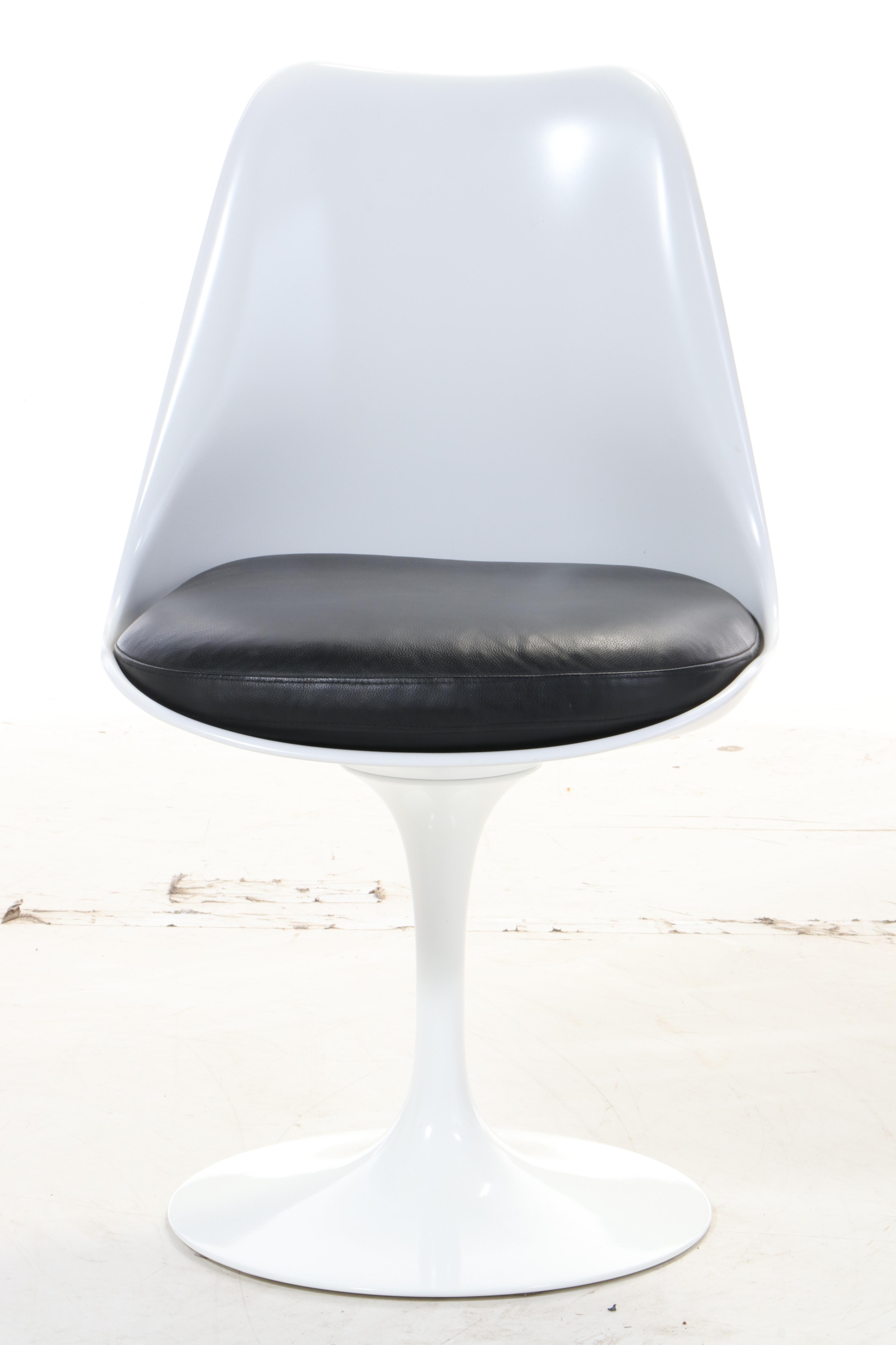 Knoll Saarinen "Tulip" Swivel Dining Chairs EBTH