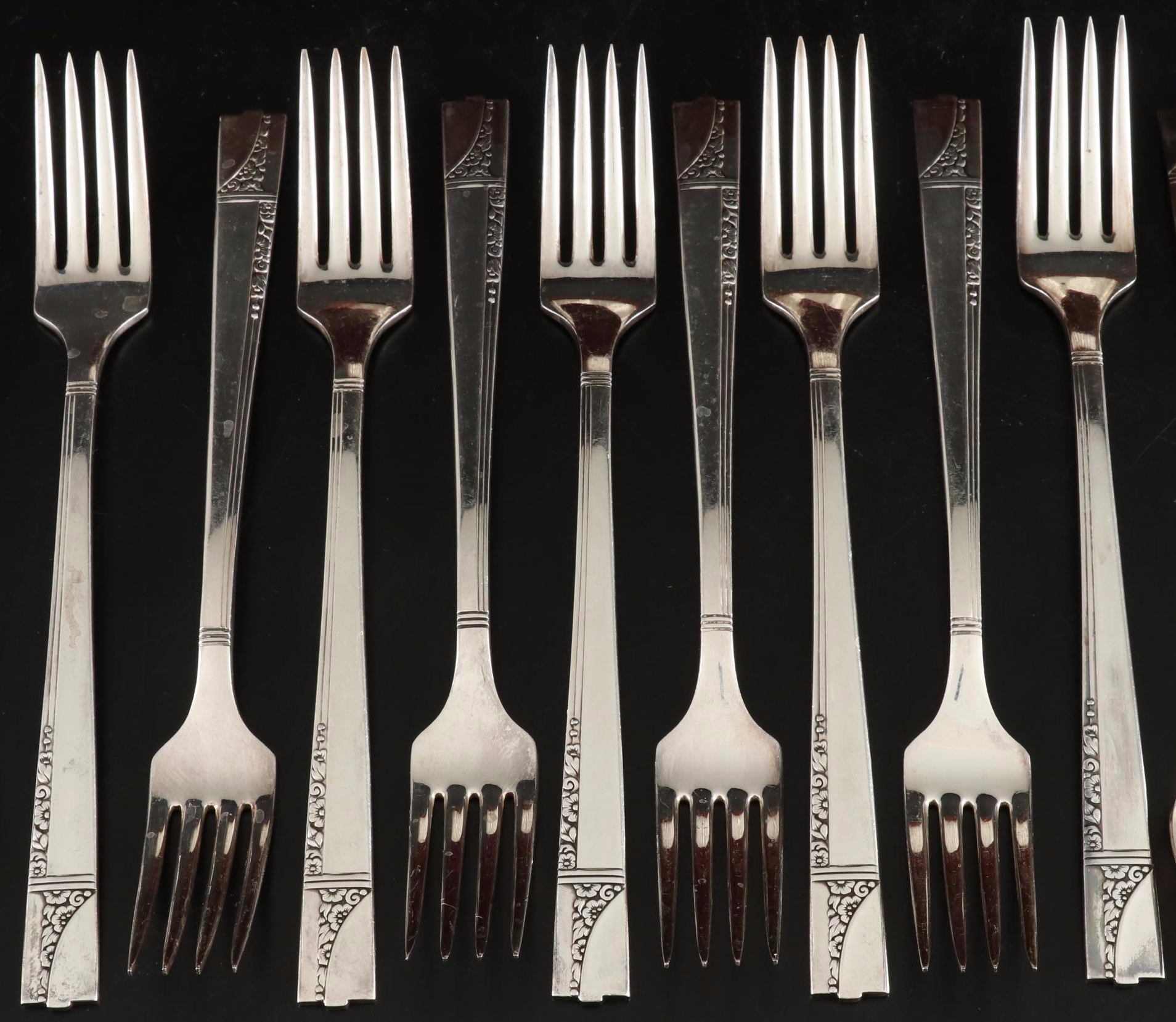 Oneida Nobility Plate "Caprice" Silver Plate Flatware with Chest, Mid